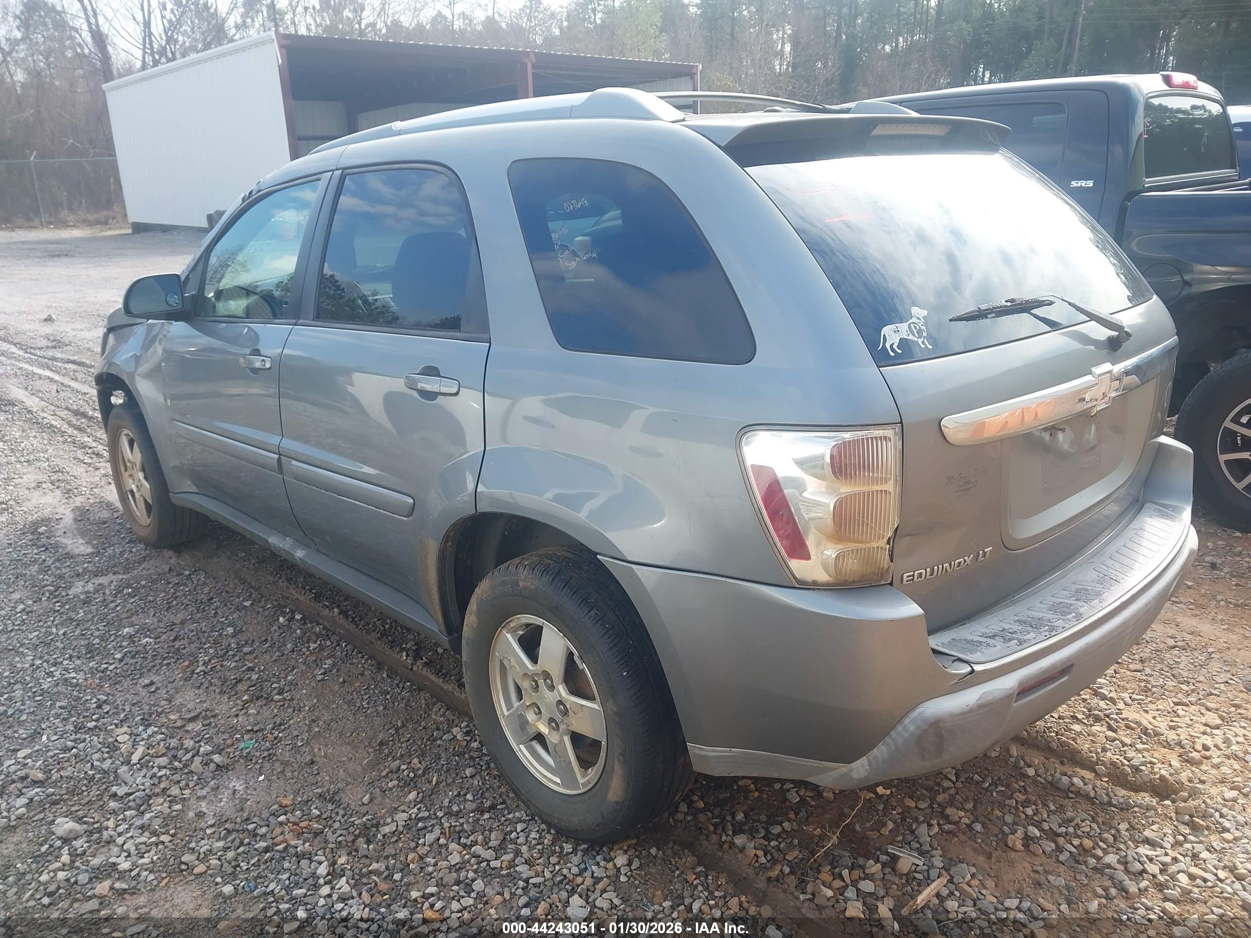 CHEVROLET EQUINOX image 3