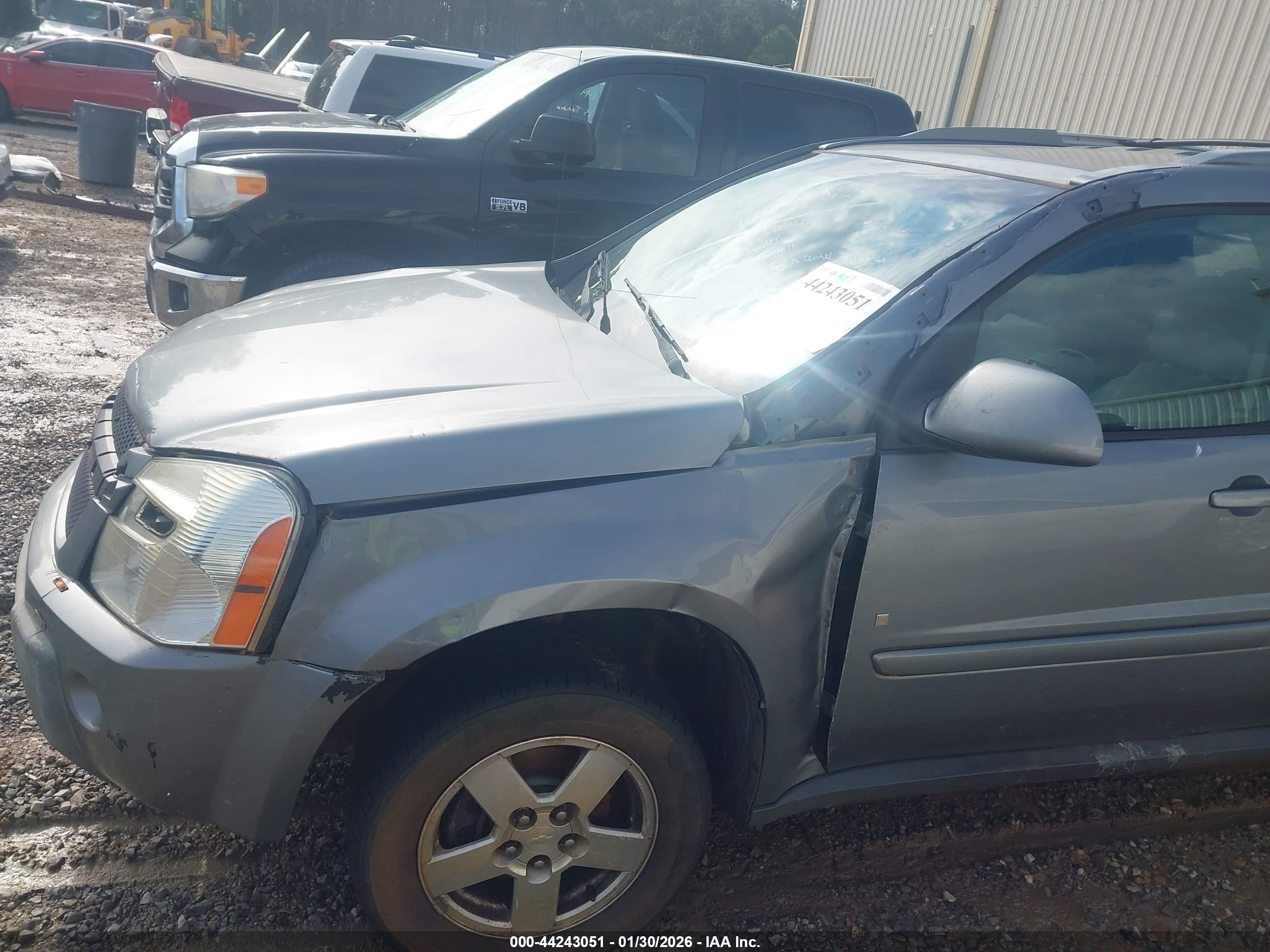 CHEVROLET EQUINOX image 6