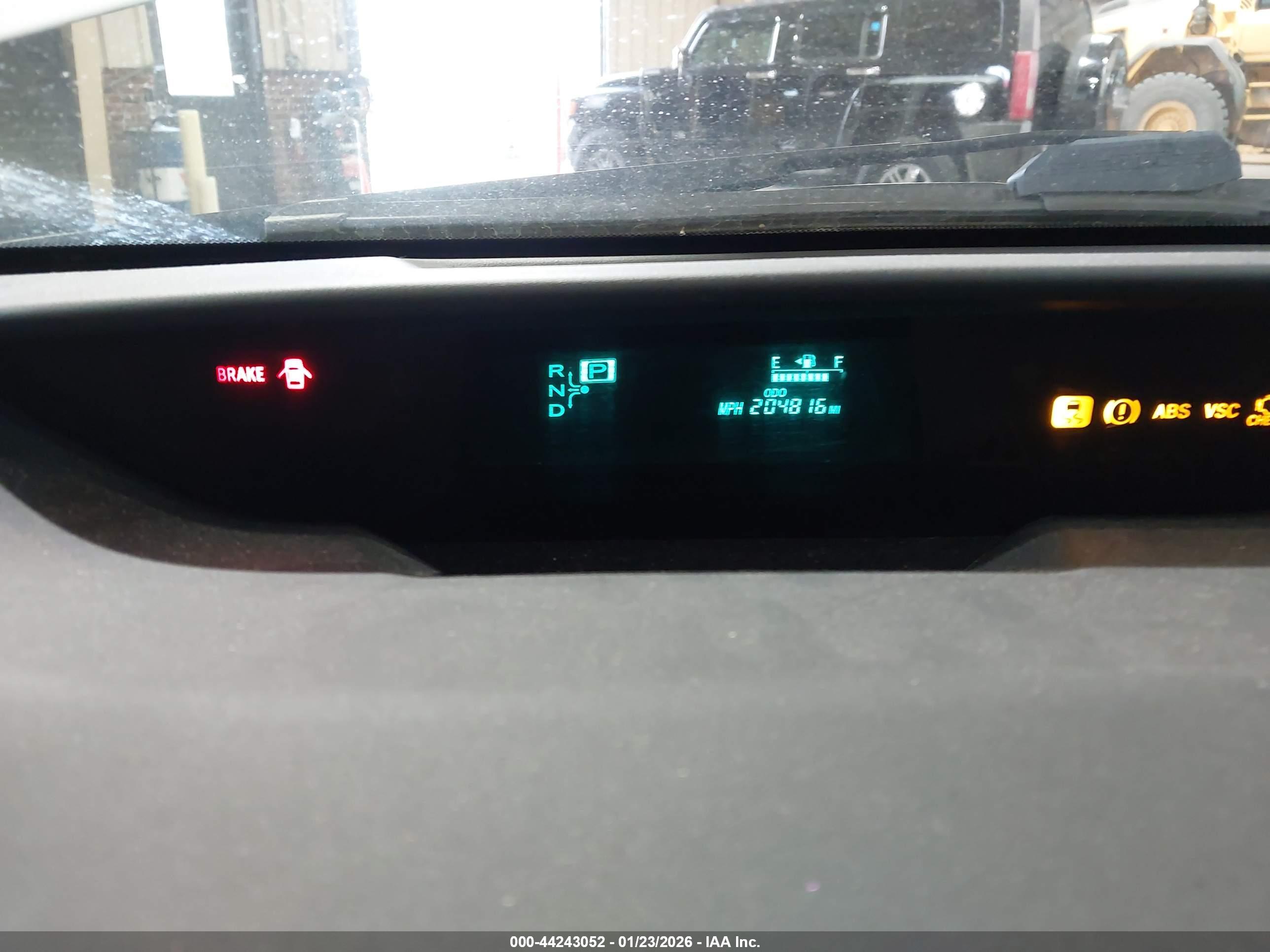 TOYOTA PRIUS image 7