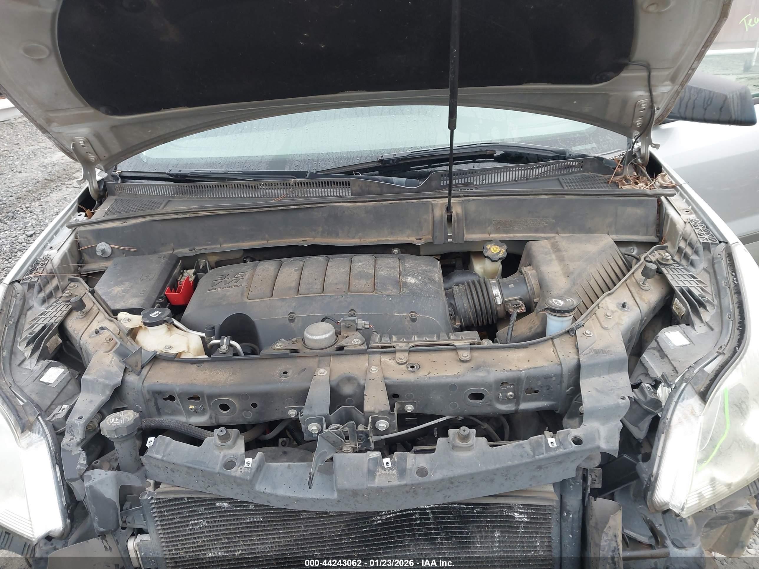 CHEVROLET TRAVERSE image 10