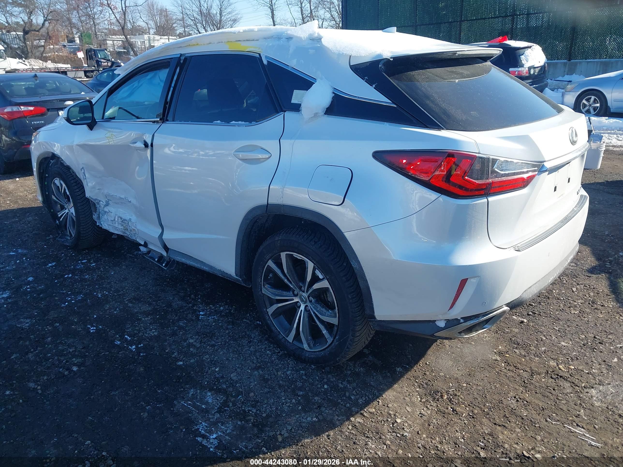 LEXUS RX image 3