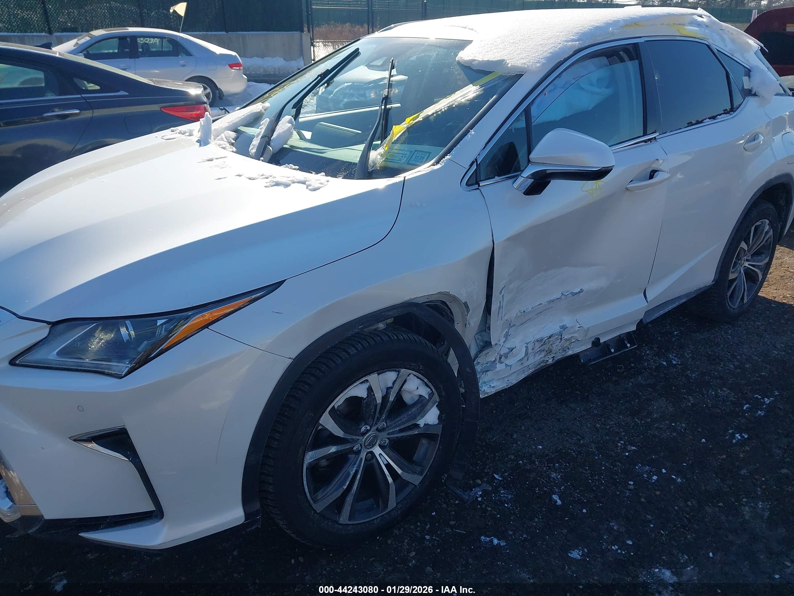 LEXUS RX image 6