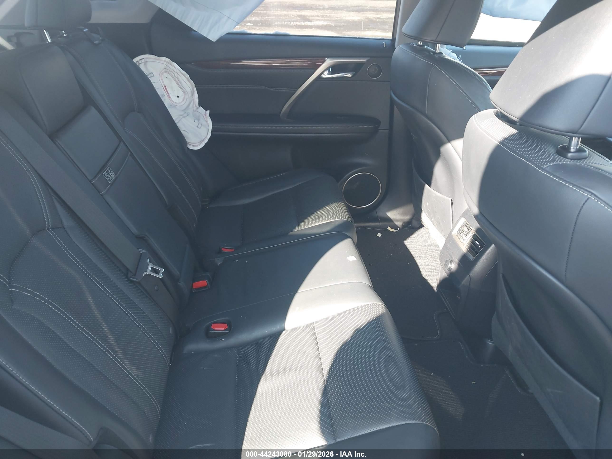 LEXUS RX image 8