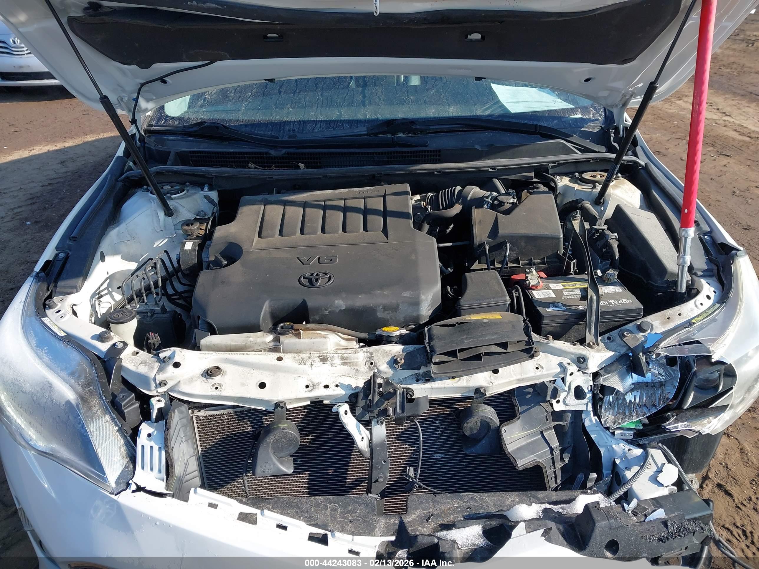 TOYOTA AVALON image 10