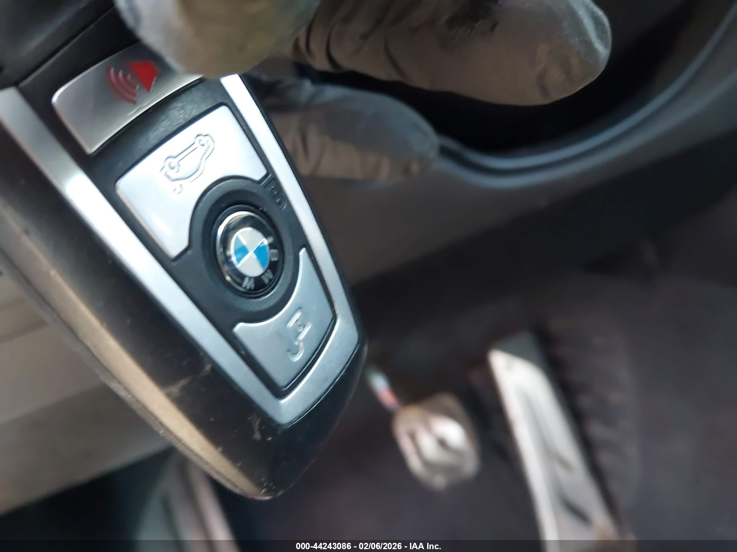 BMW M2 image 11