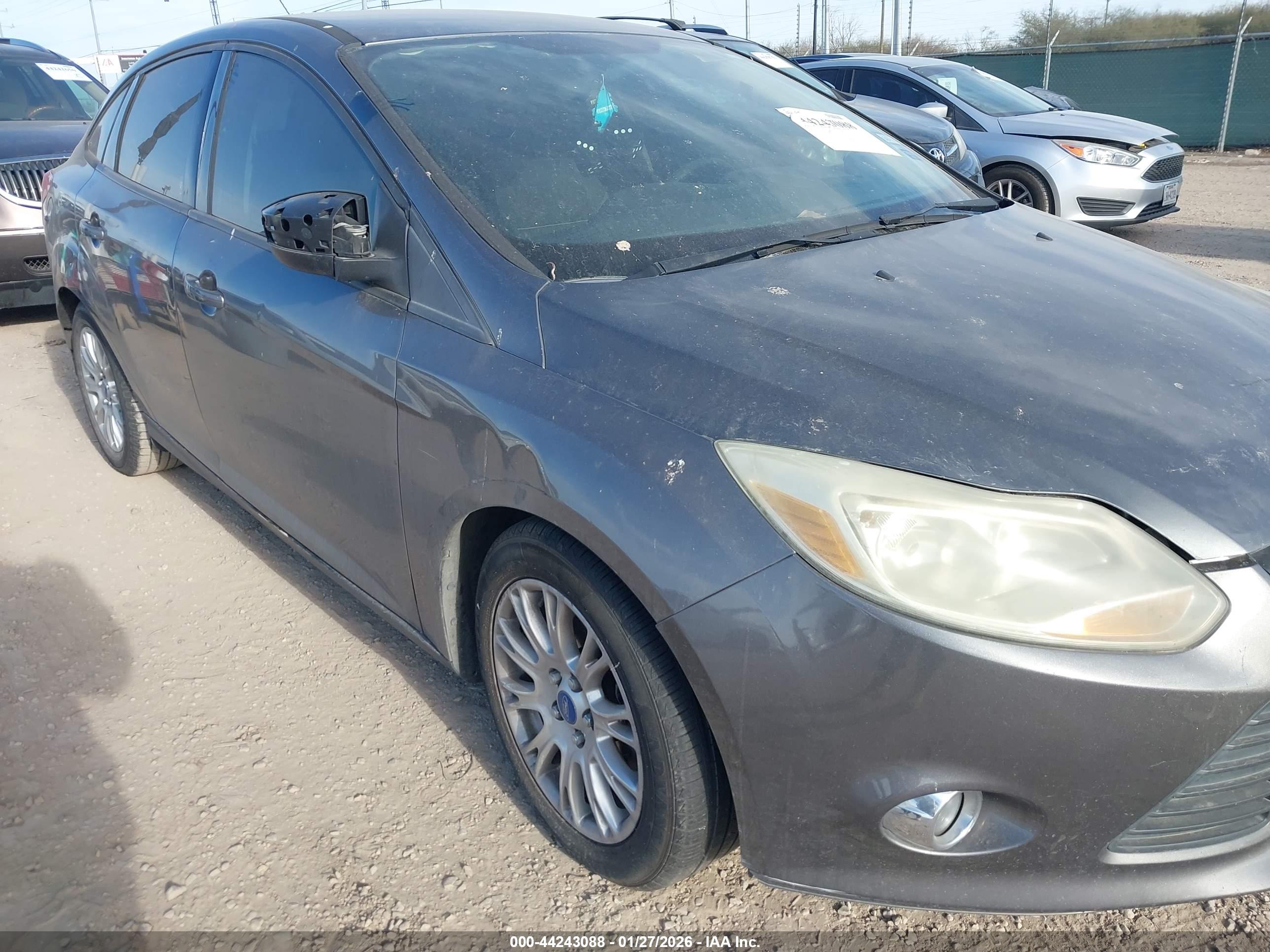 FORD FOCUS image 6