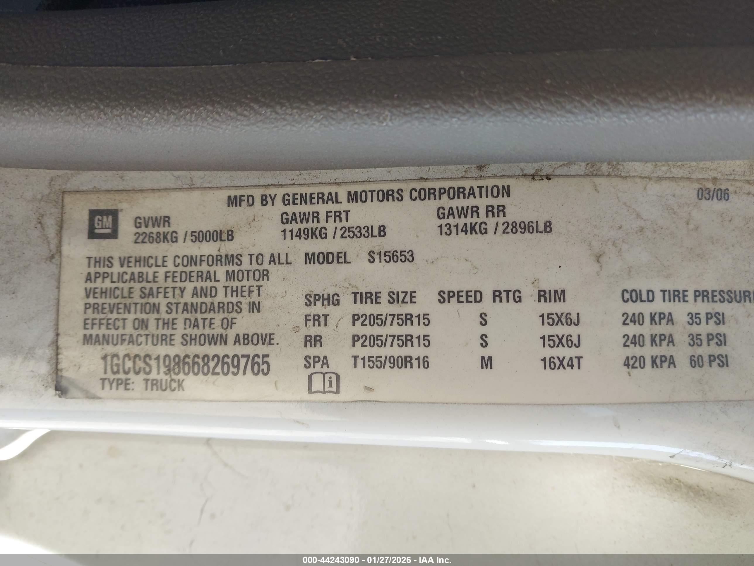 CHEVROLET COLORADO image 9