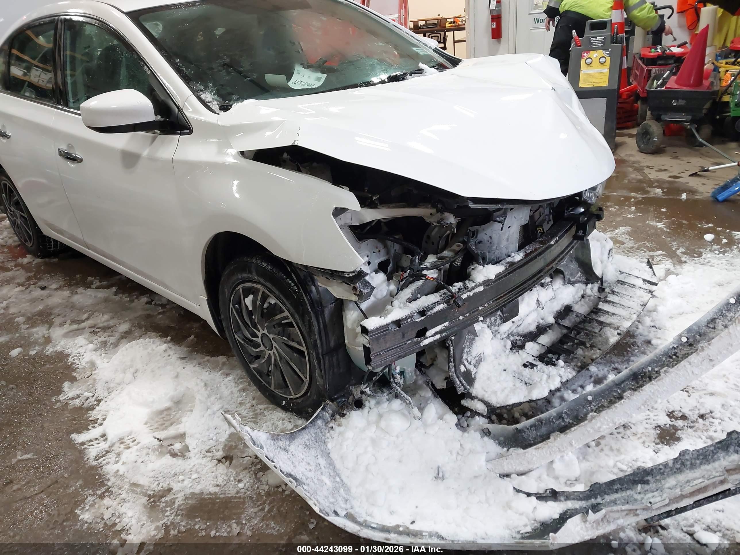 NISSAN SENTRA image 6