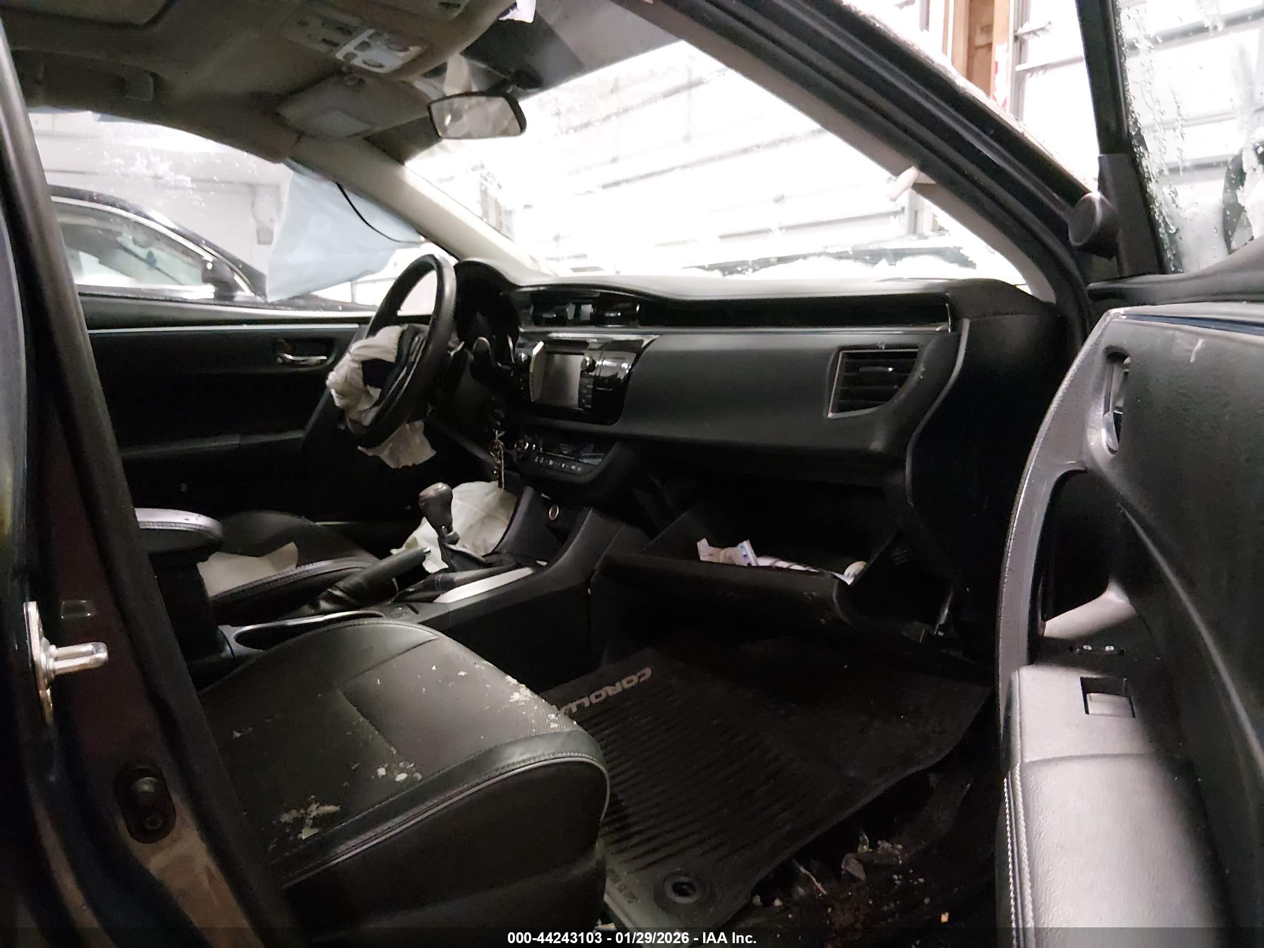 TOYOTA COROLLA image 5