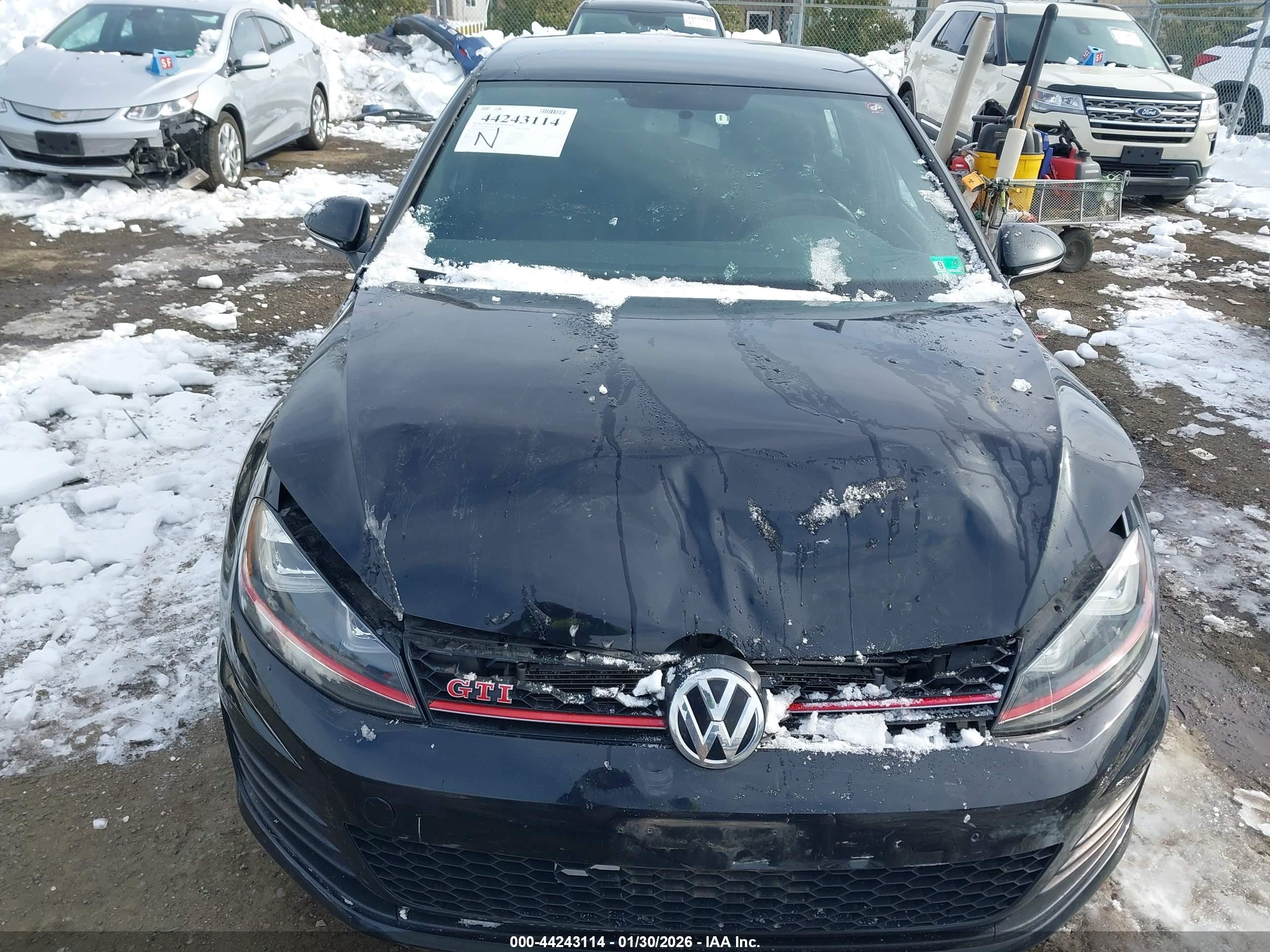 VOLKSWAGEN GOLF image 6