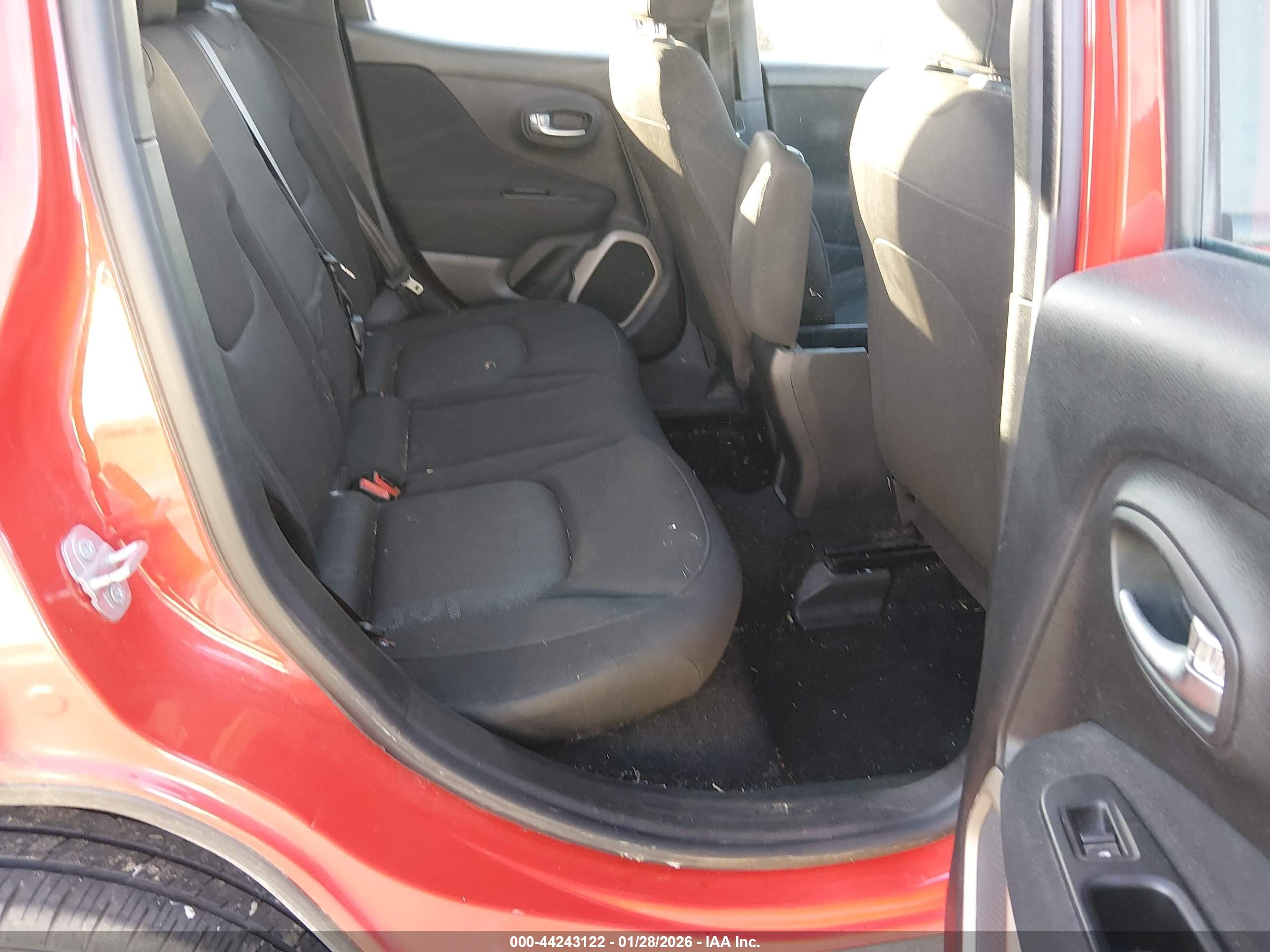 JEEP RENEGADE image 8