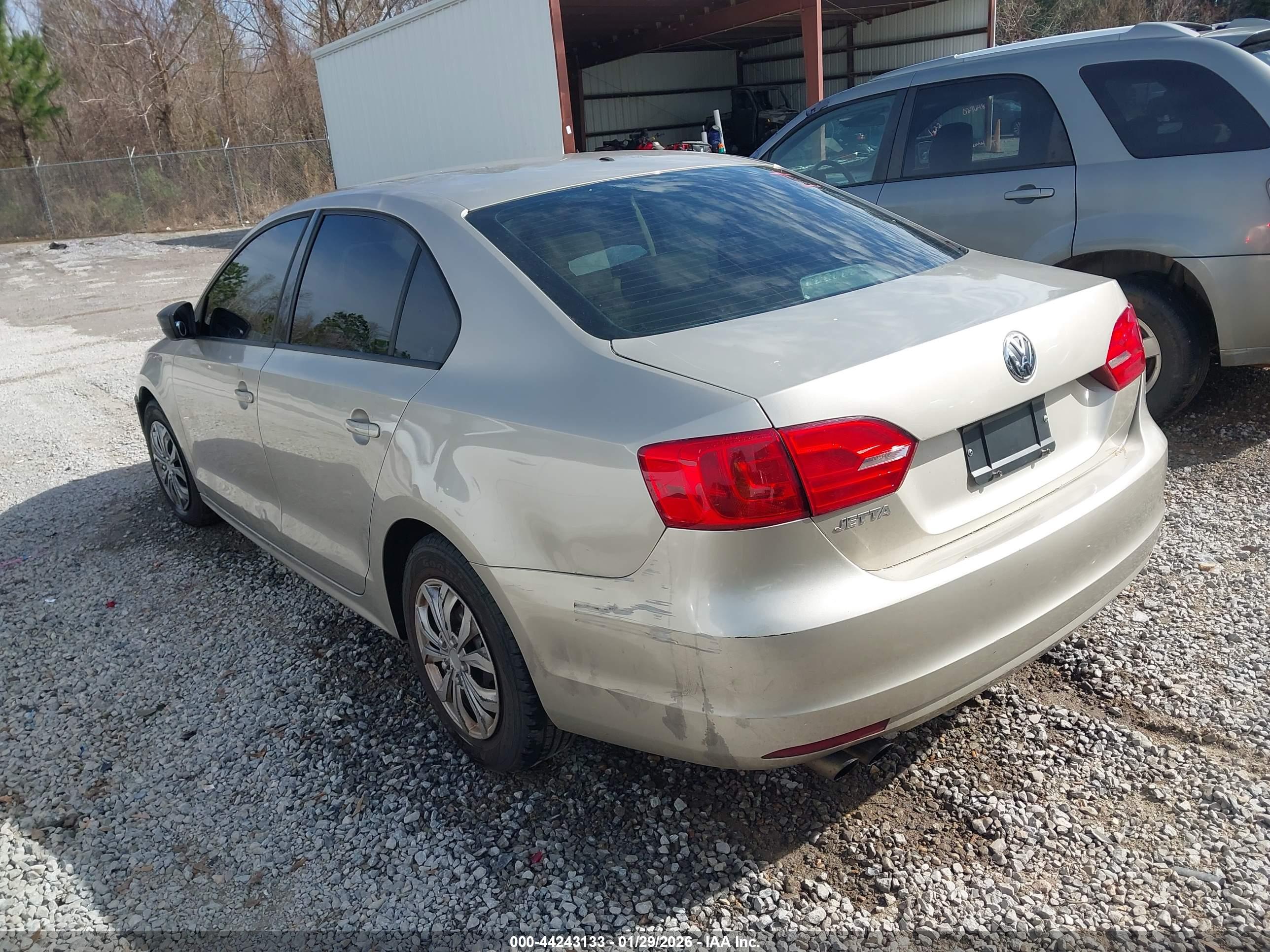 VOLKSWAGEN JETTA image 3