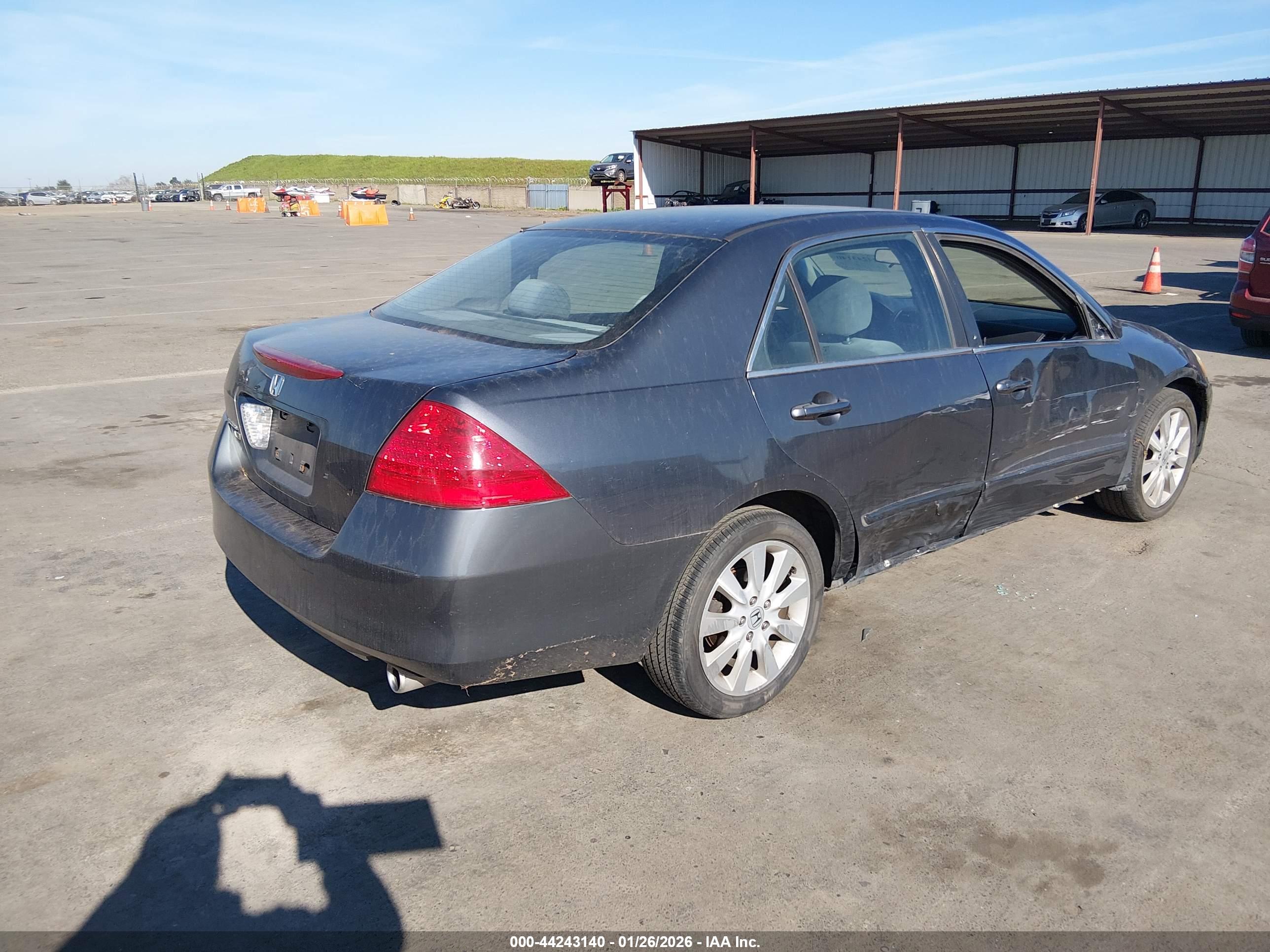 HONDA ACCORD image 4