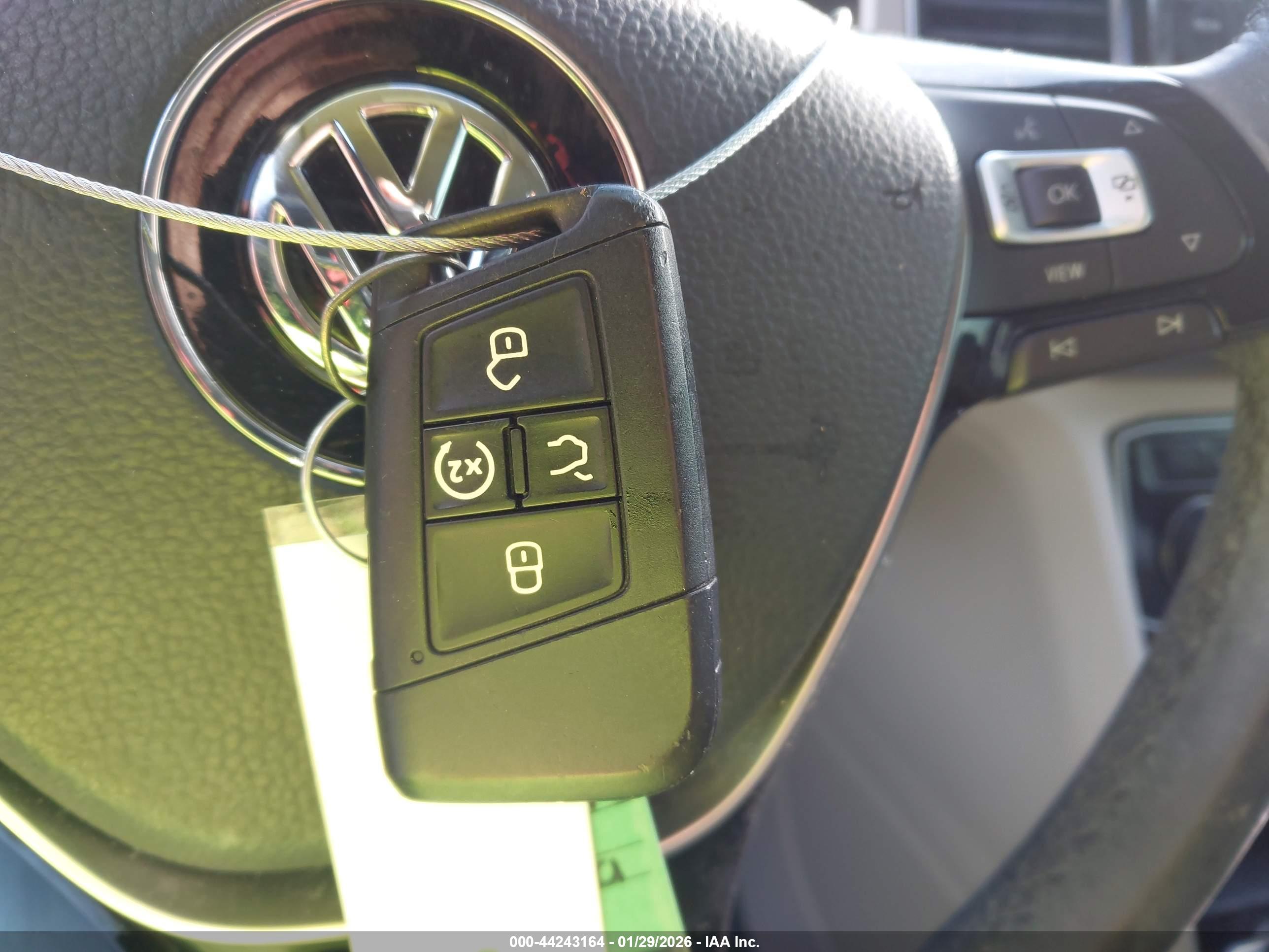 VOLKSWAGEN ATLAS image 11