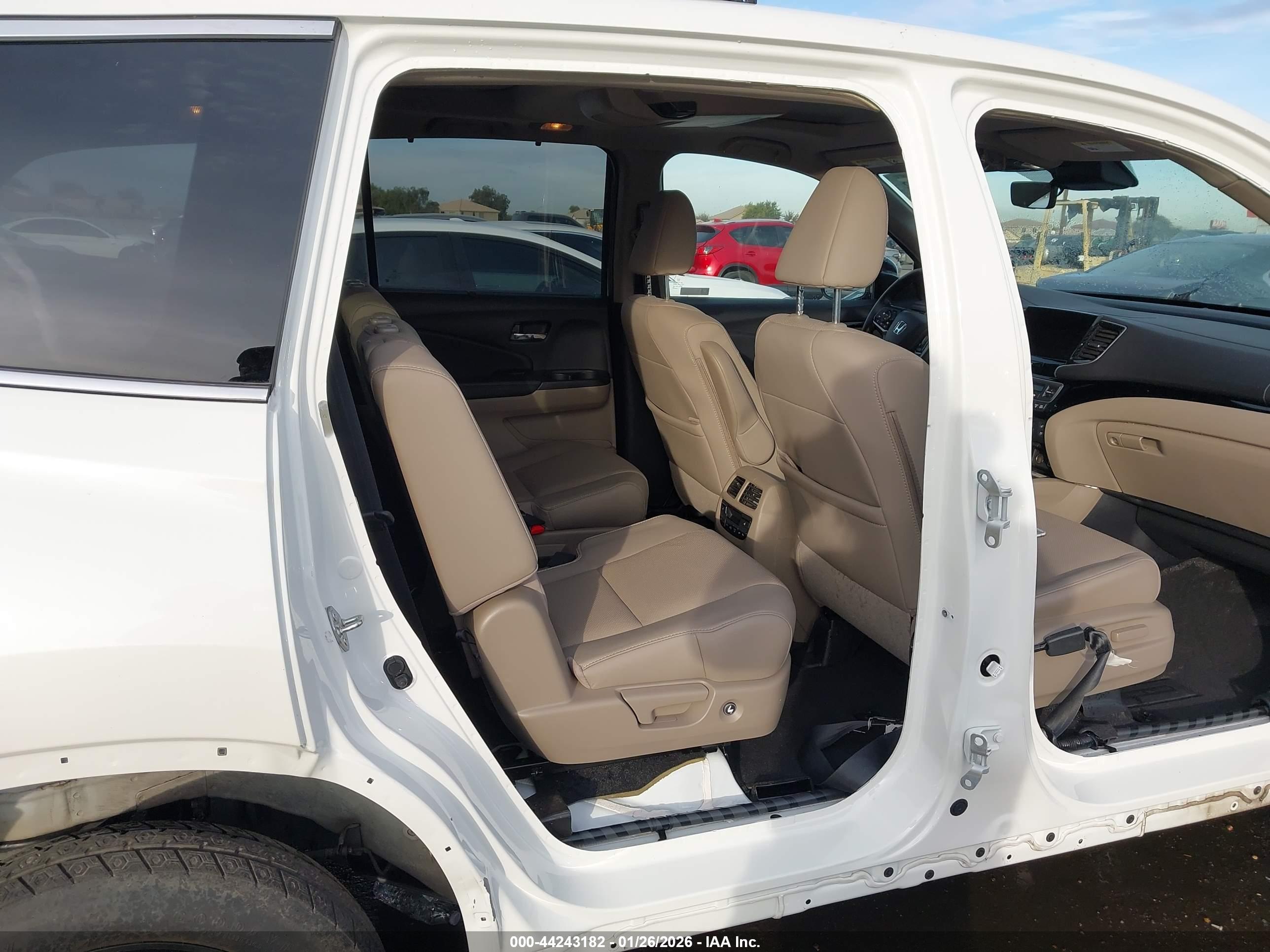 HONDA PILOT image 8