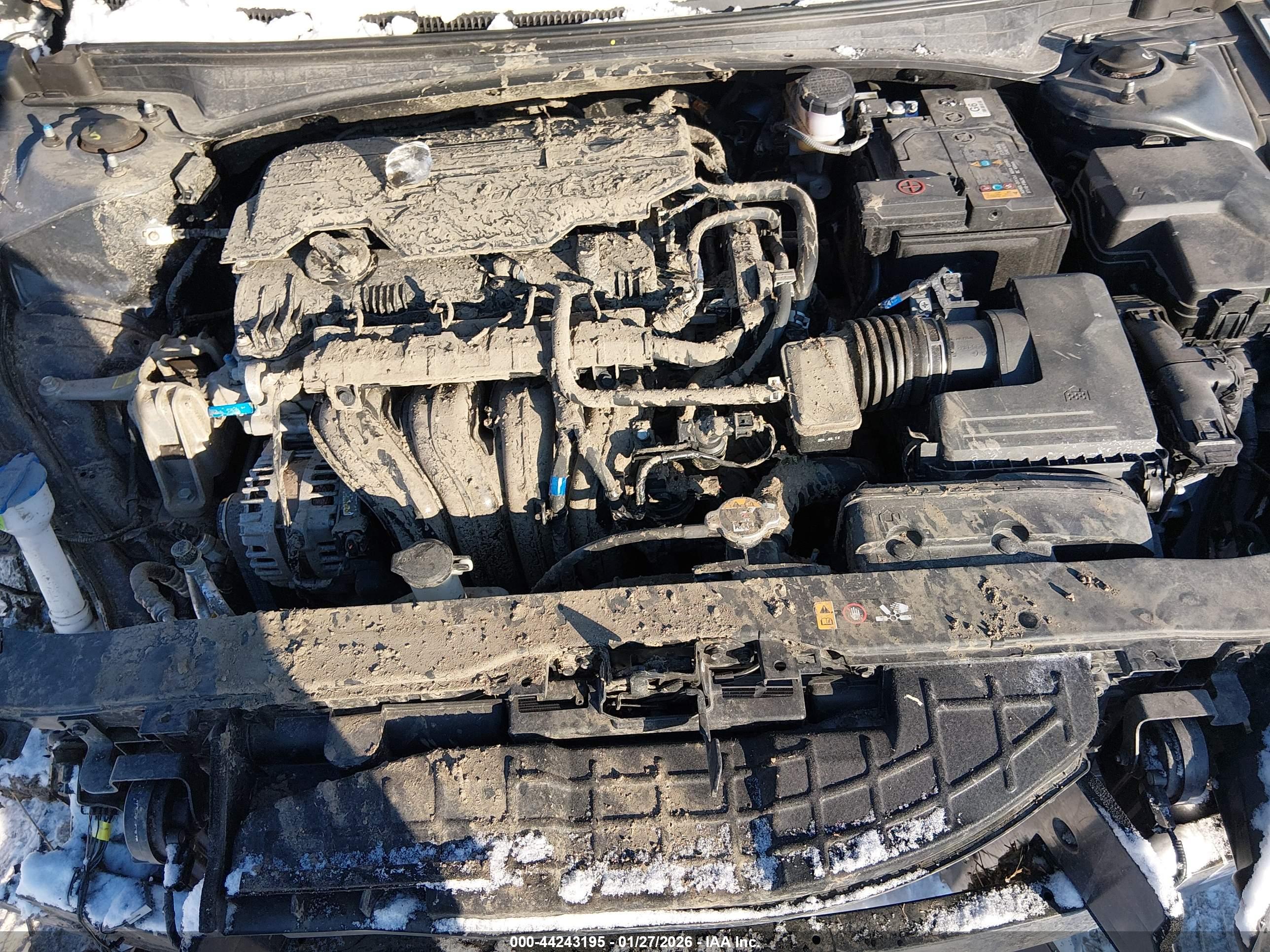 HYUNDAI ELANTRA image 10
