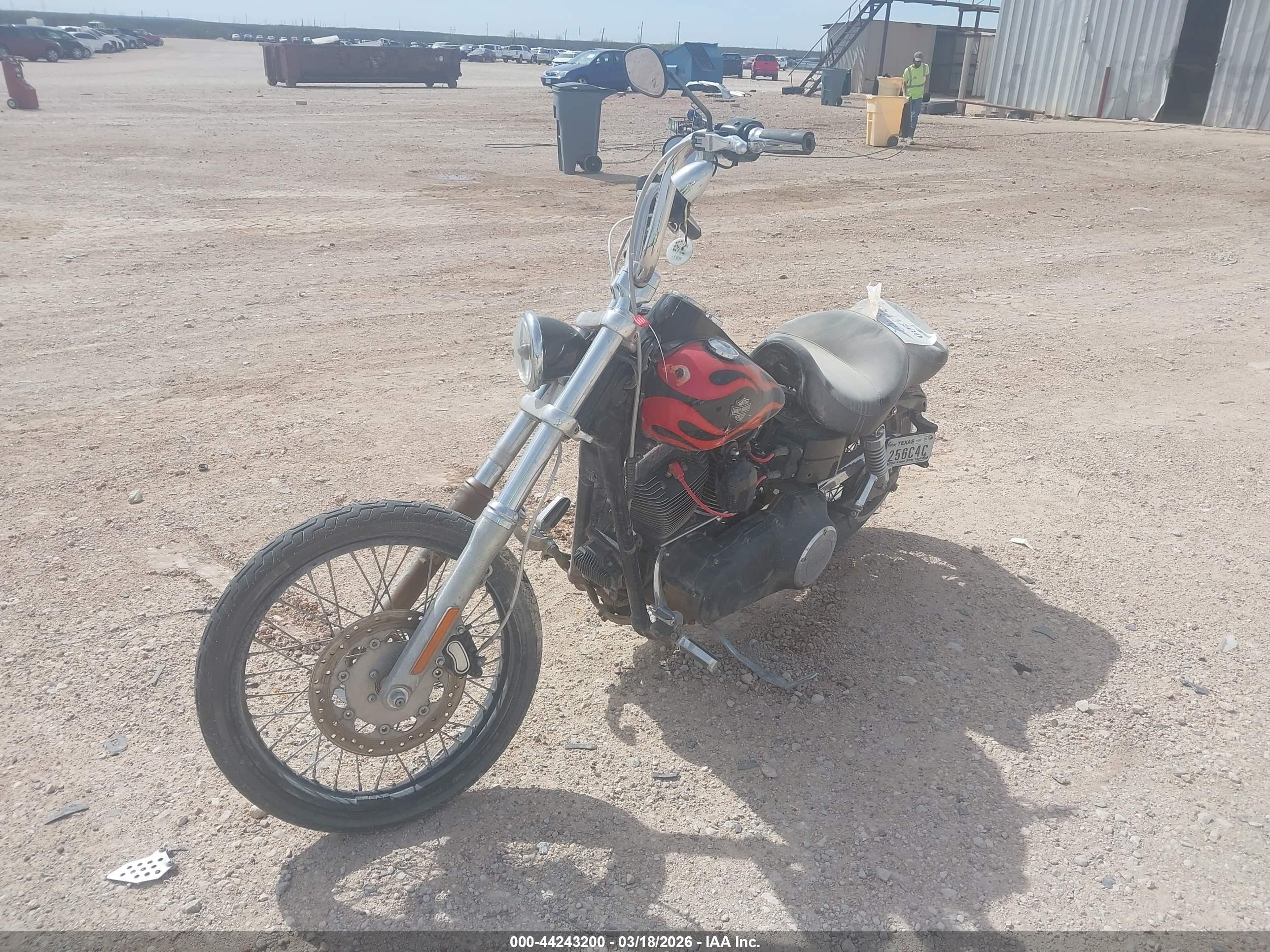 HARLEY-DAVIDSON FXDWG image 2