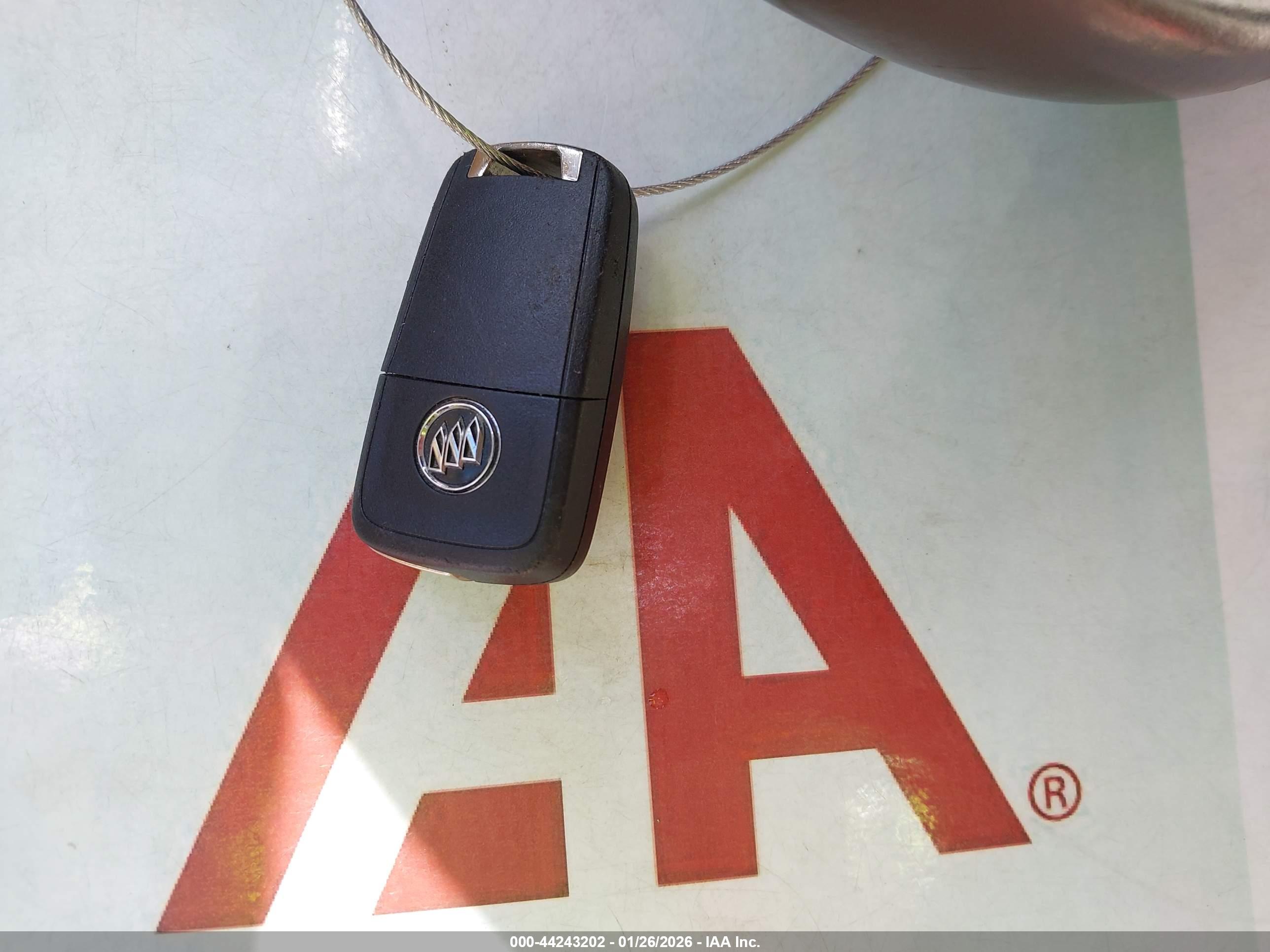 BUICK LACROSSE image 11