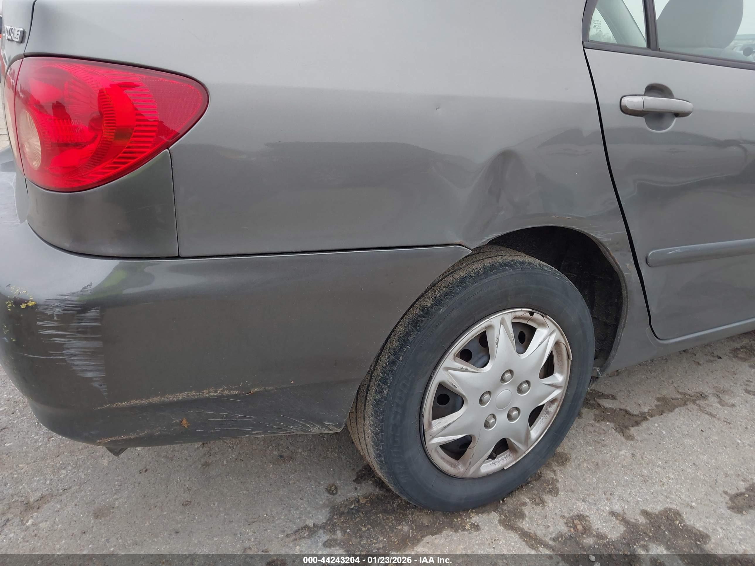 TOYOTA COROLLA image 6