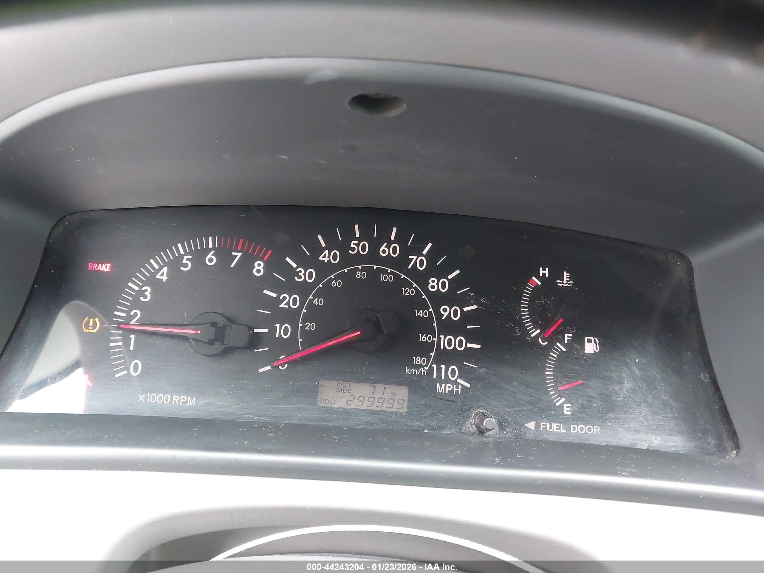 TOYOTA COROLLA image 7