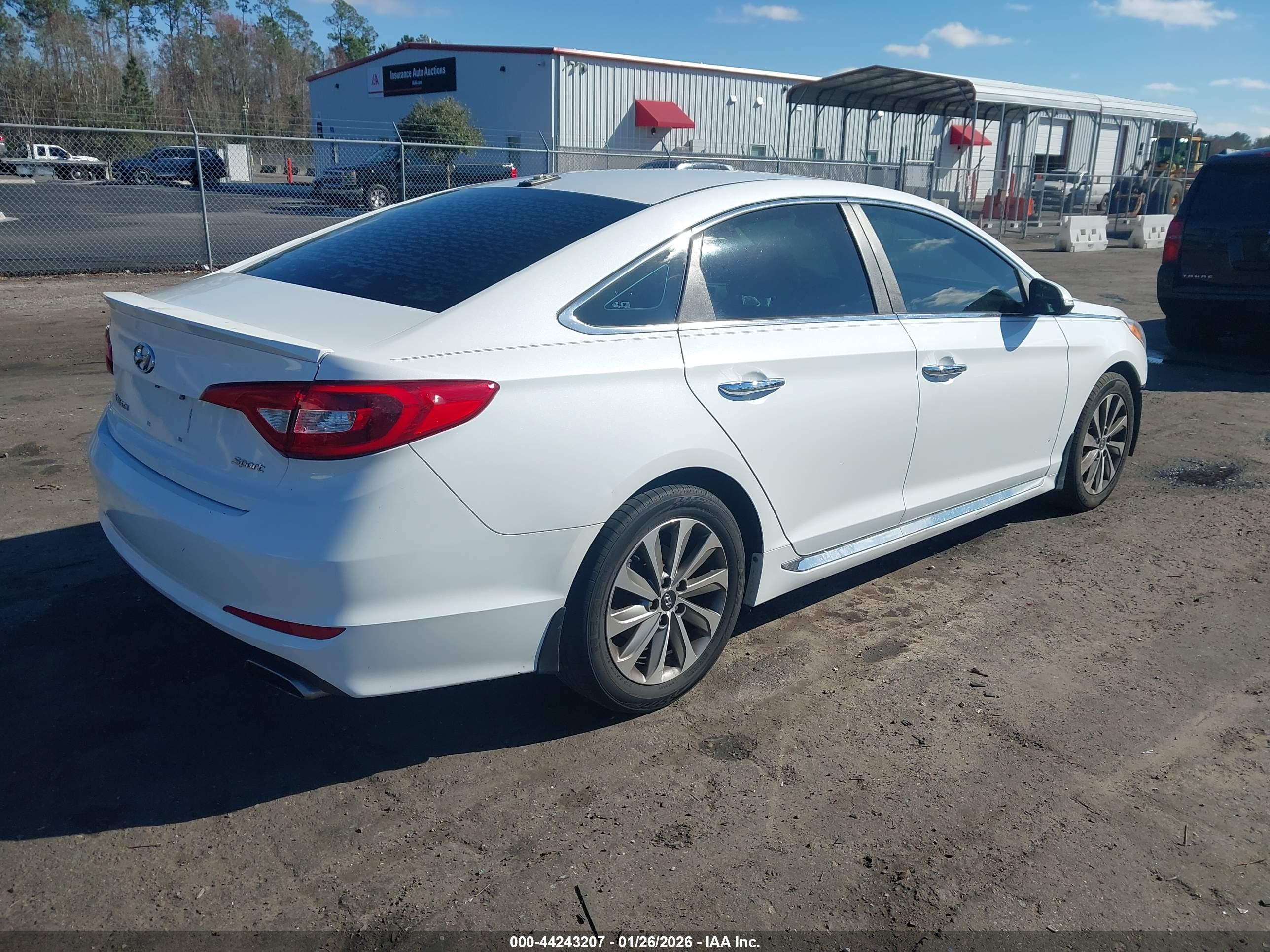 HYUNDAI SONATA image 4