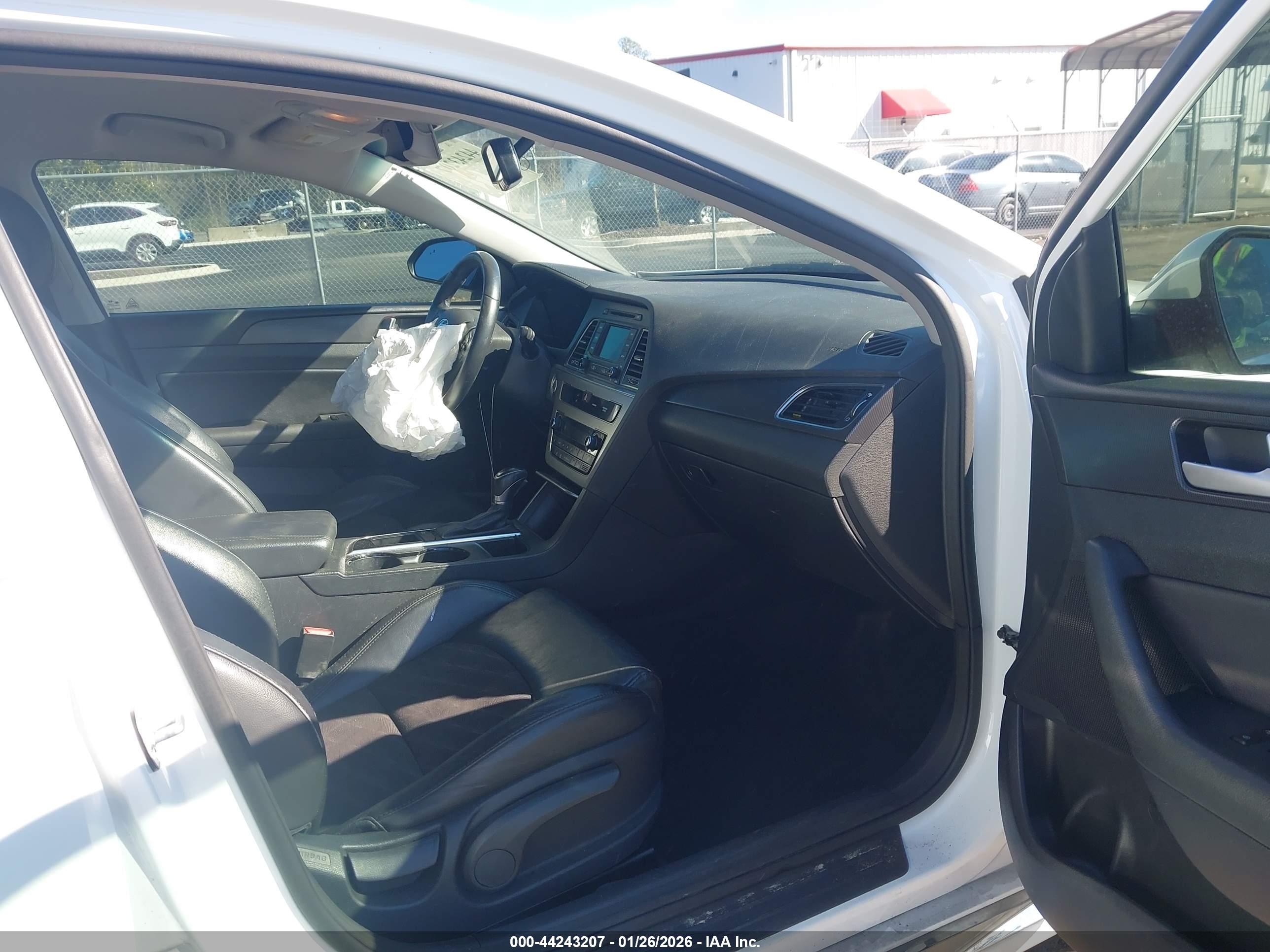HYUNDAI SONATA image 5