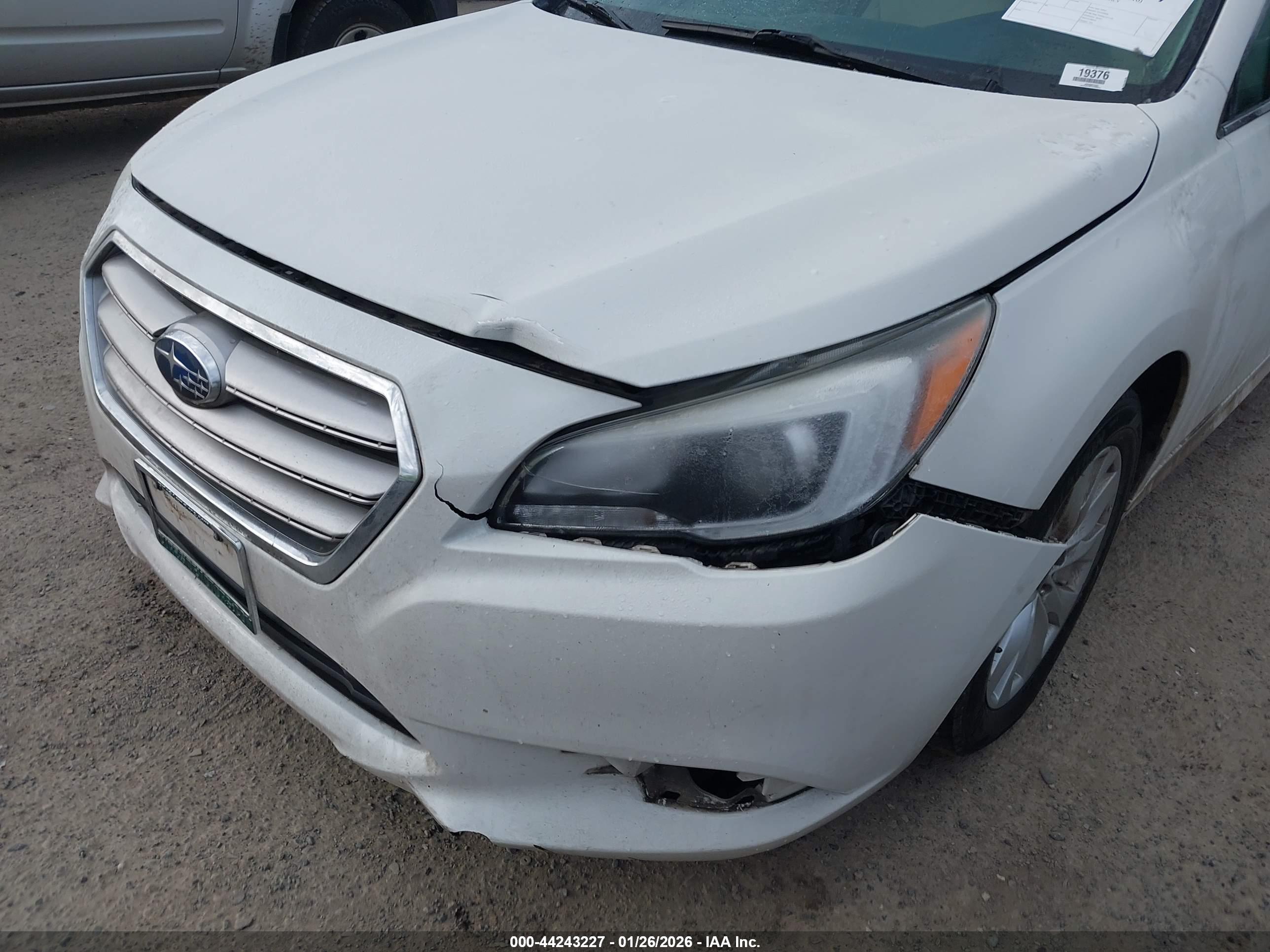 SUBARU LEGACY image 6