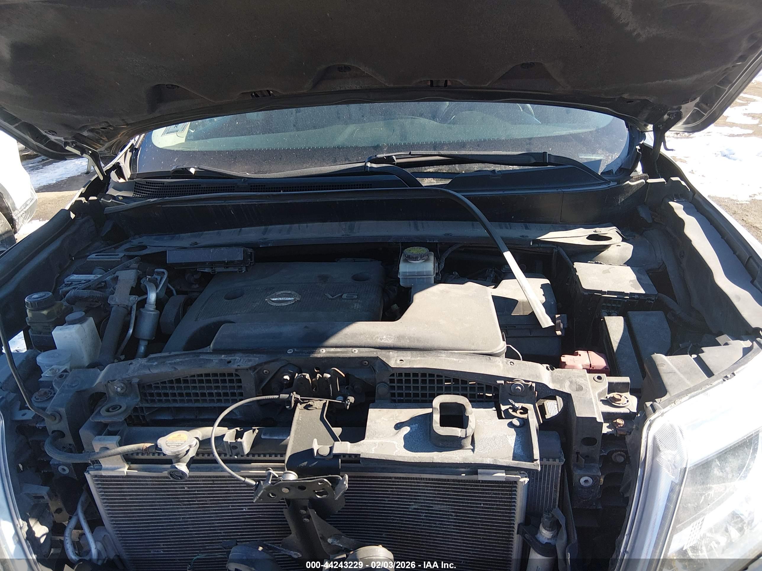 NISSAN PATHFINDER image 10