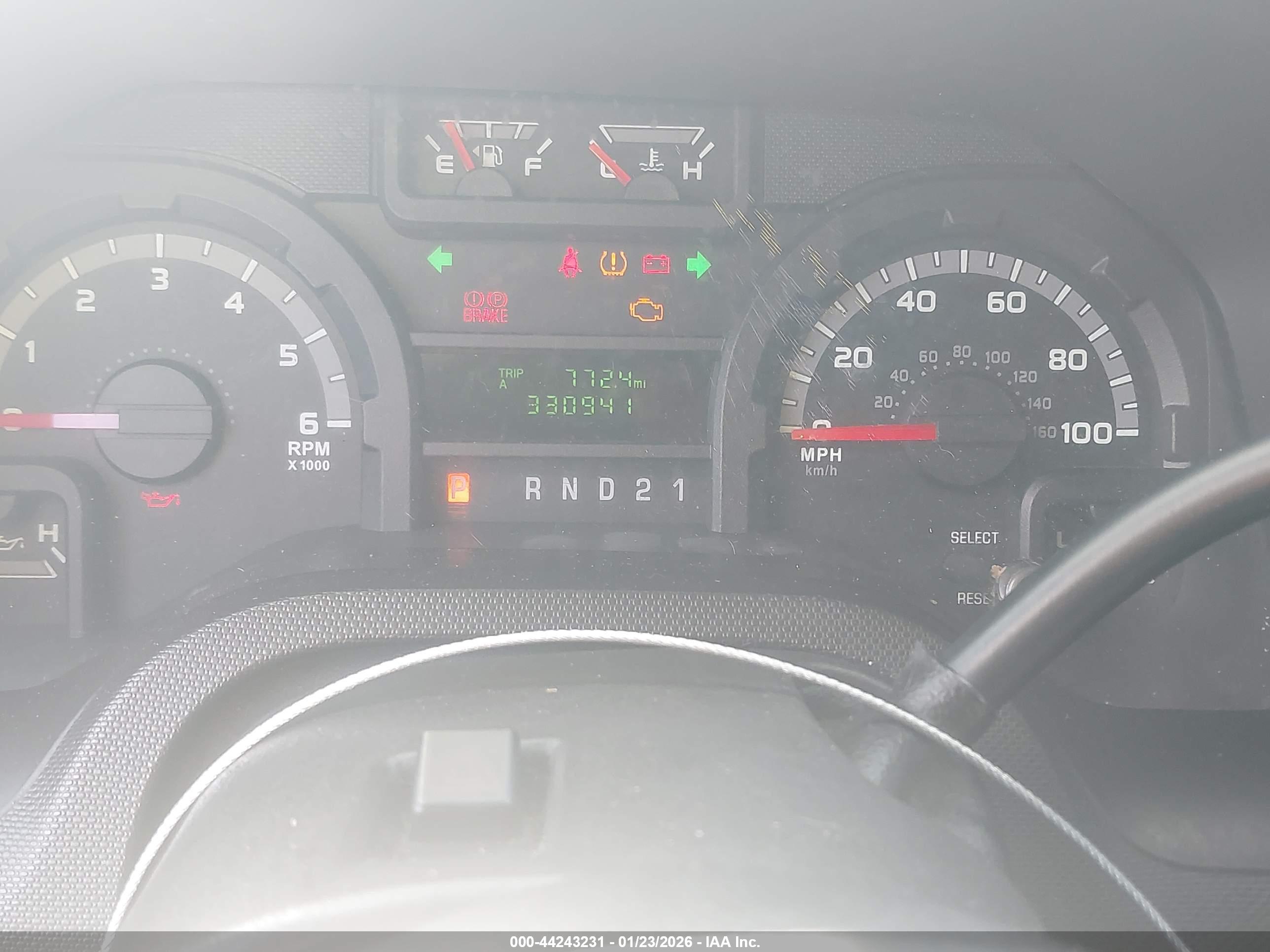 FORD E-350 image 7