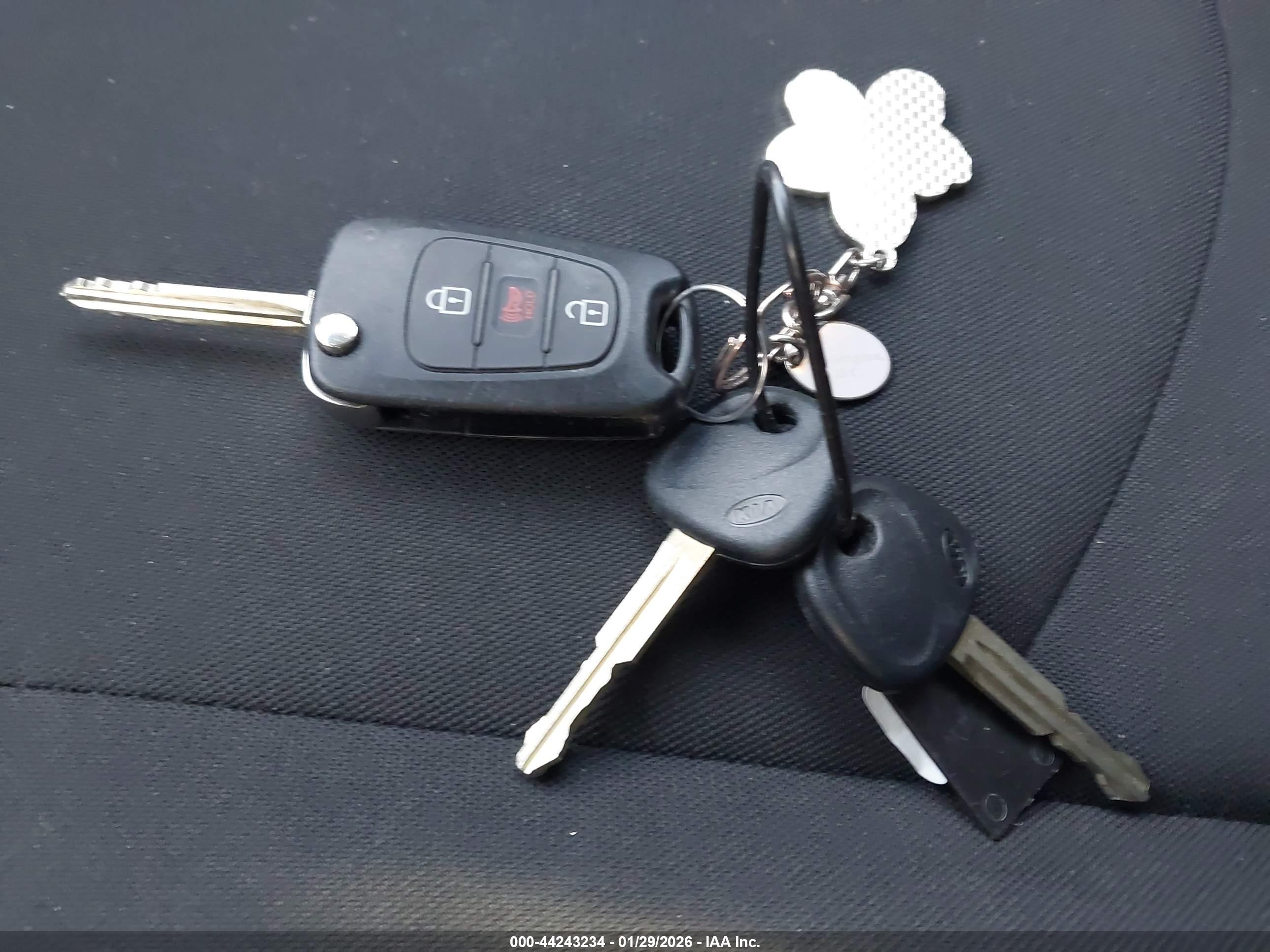 KIA SOUL image 11