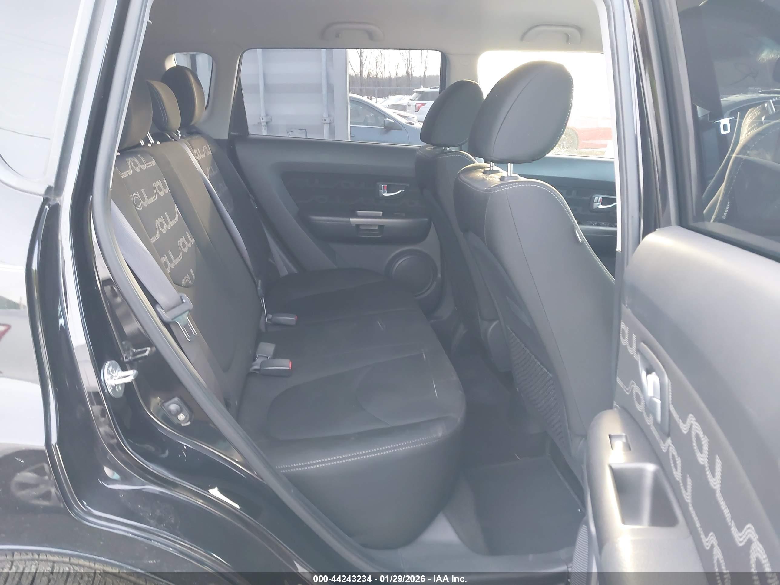 KIA SOUL image 8