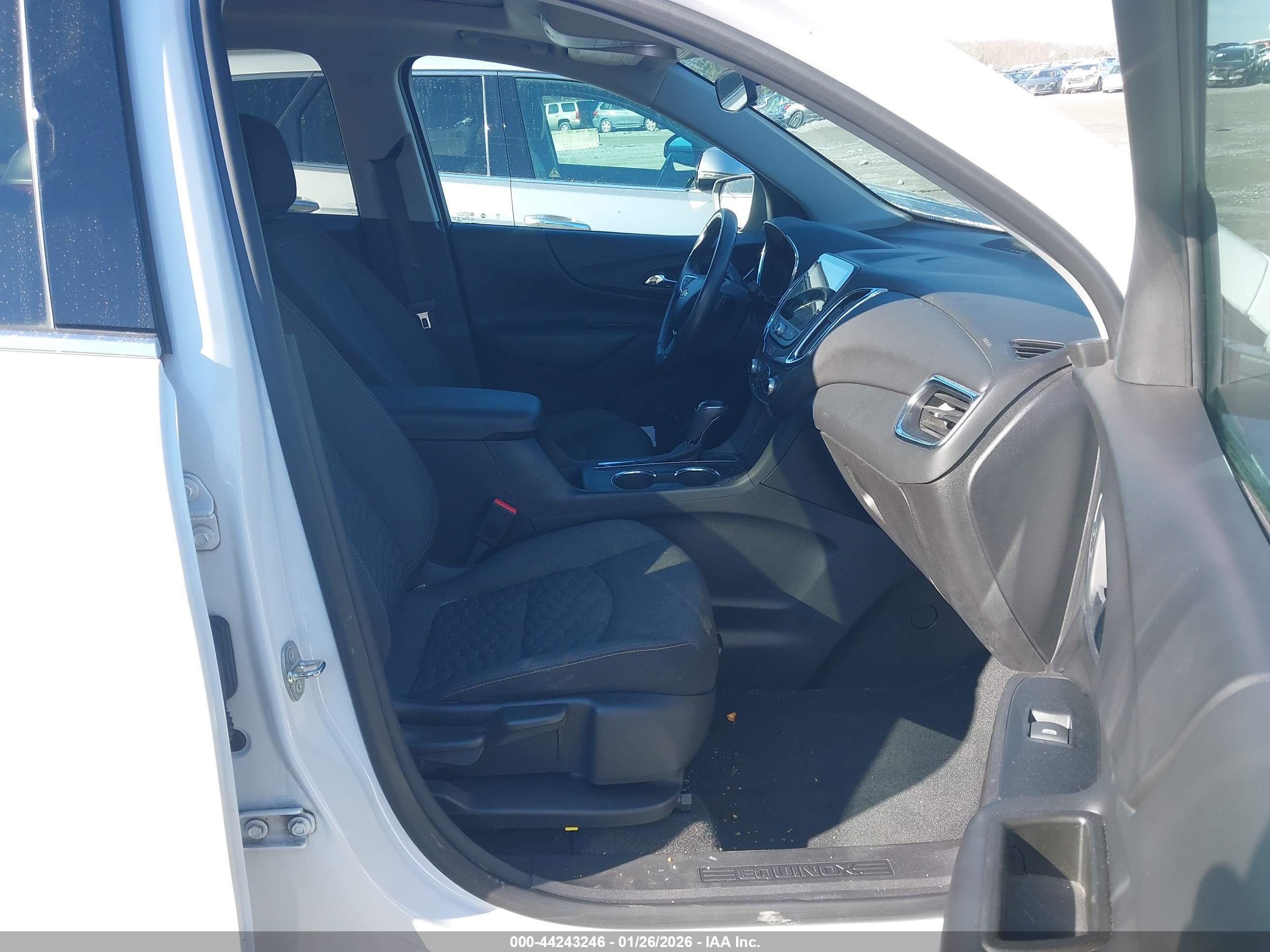 CHEVROLET EQUINOX image 5