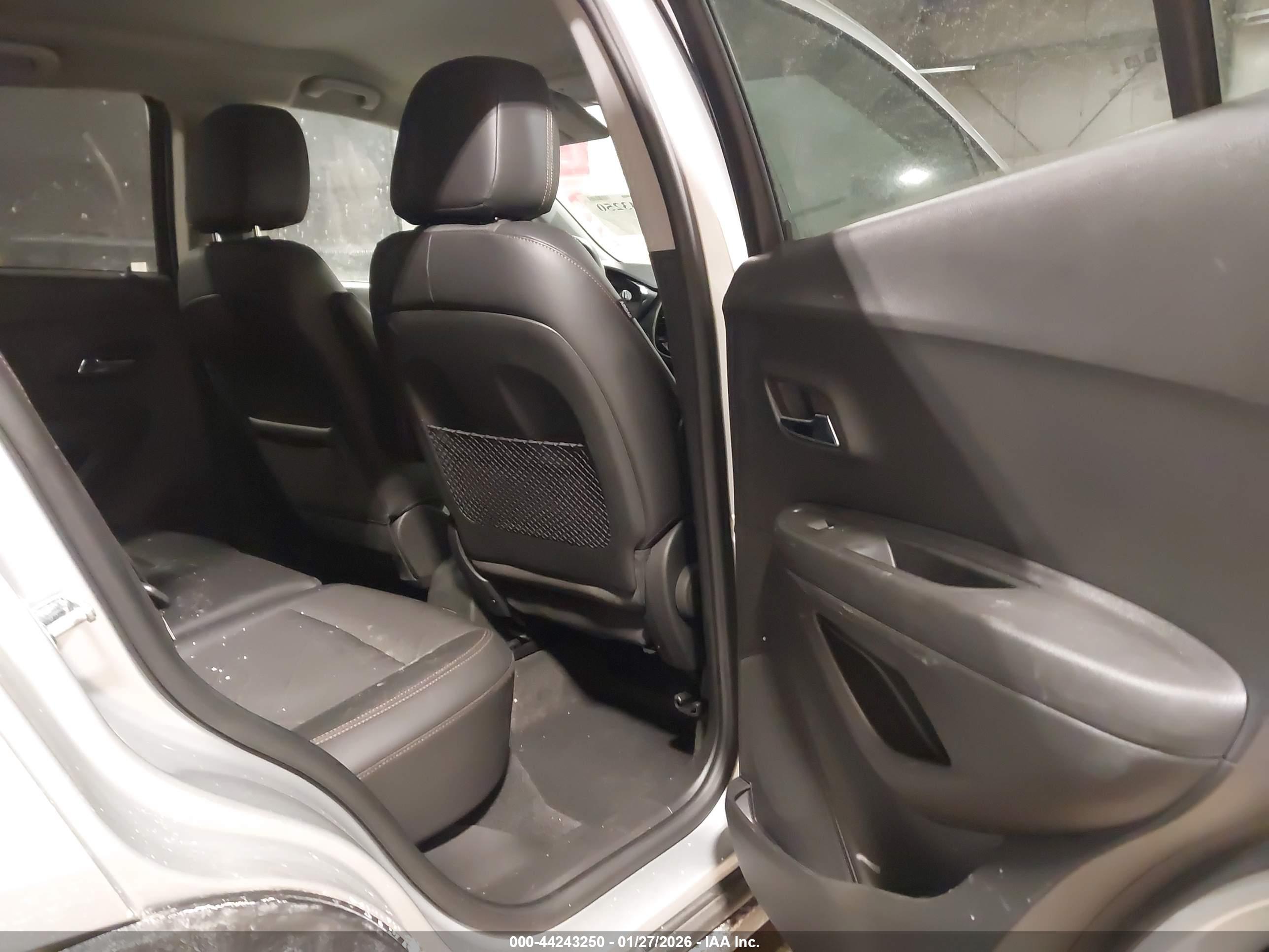 CHEVROLET TRAX image 8
