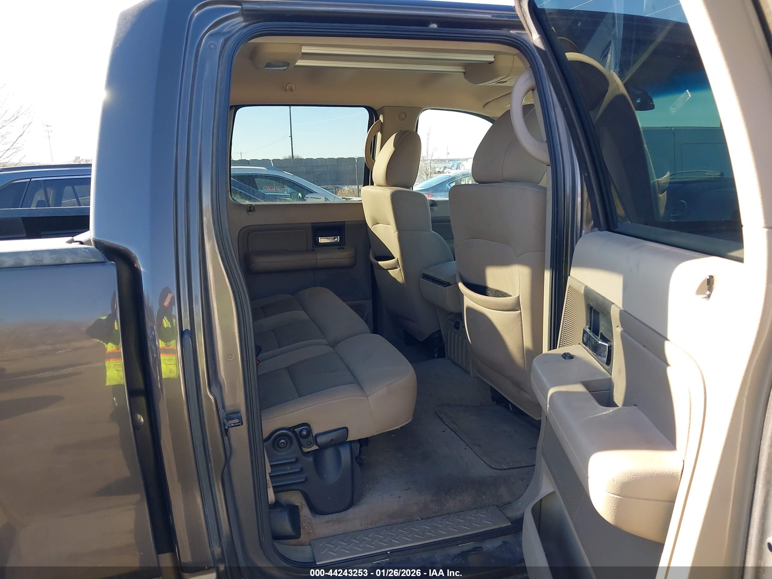 FORD F-150 image 8