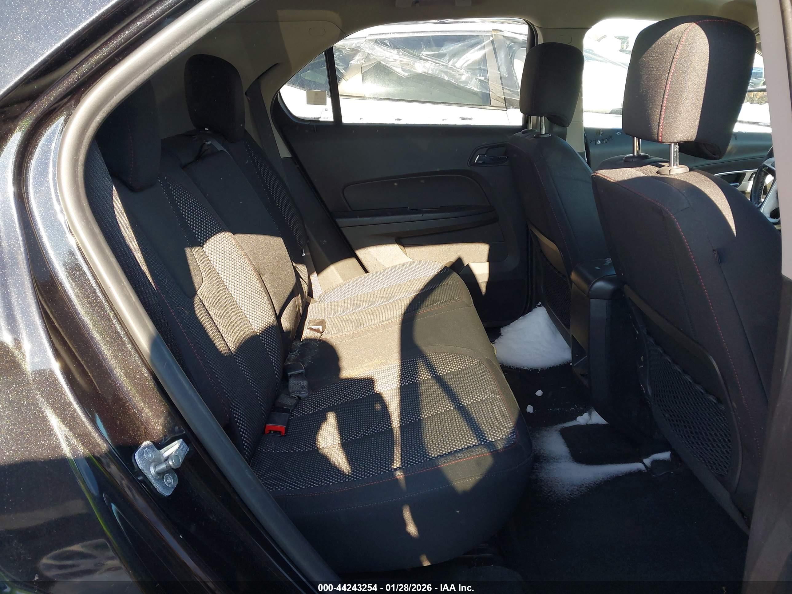 CHEVROLET EQUINOX image 8