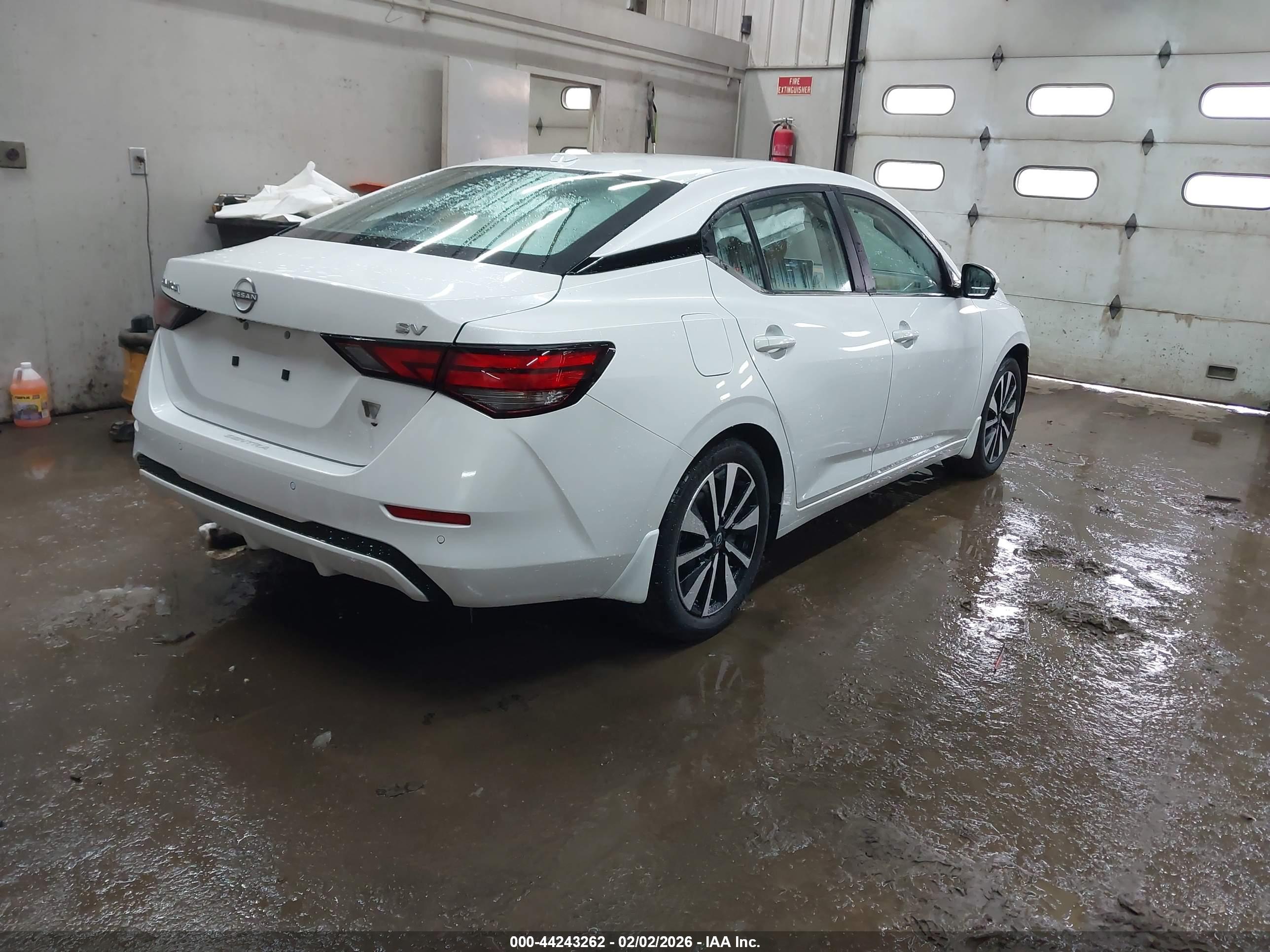 NISSAN SENTRA image 4