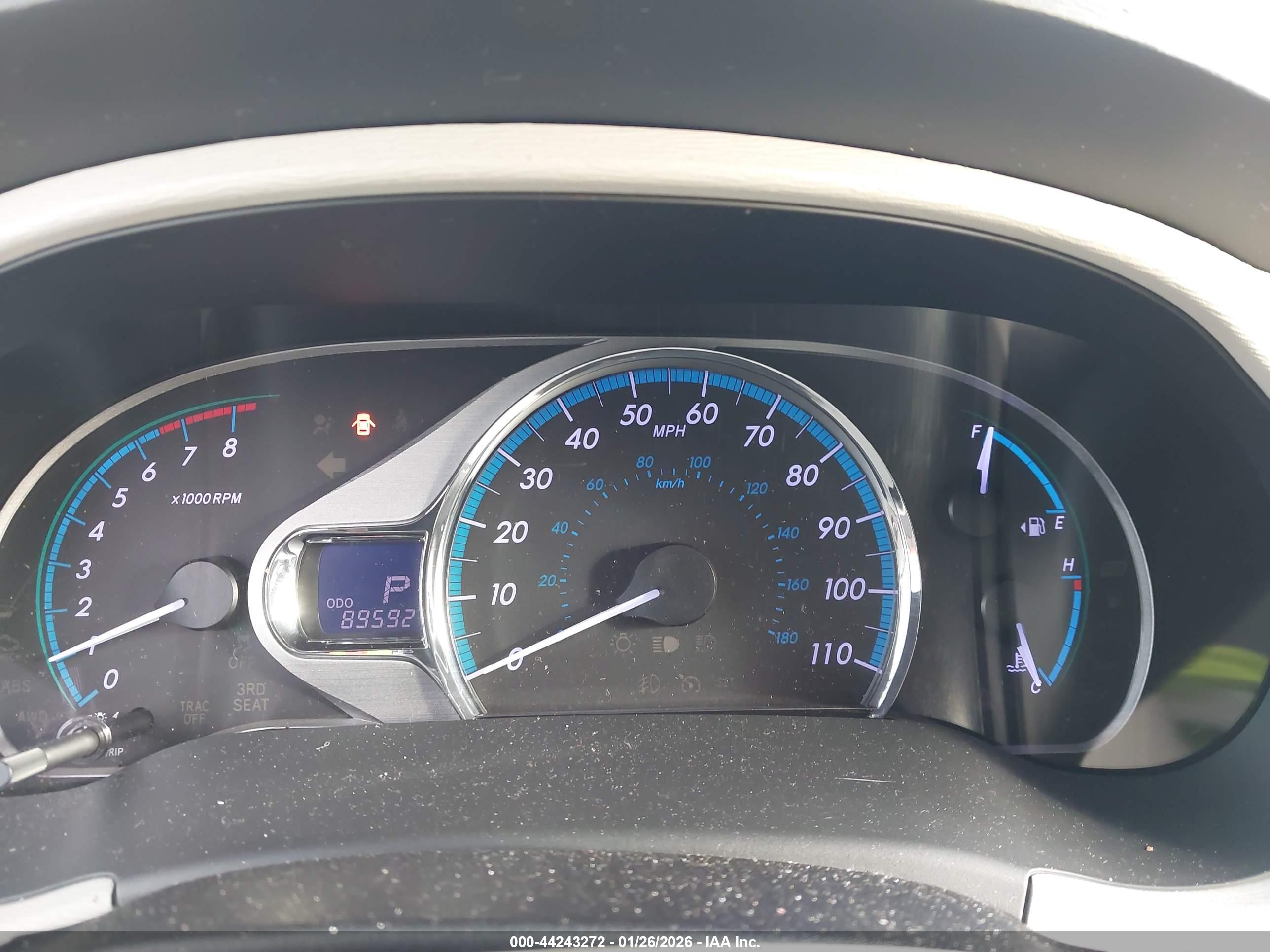 TOYOTA SIENNA image 7