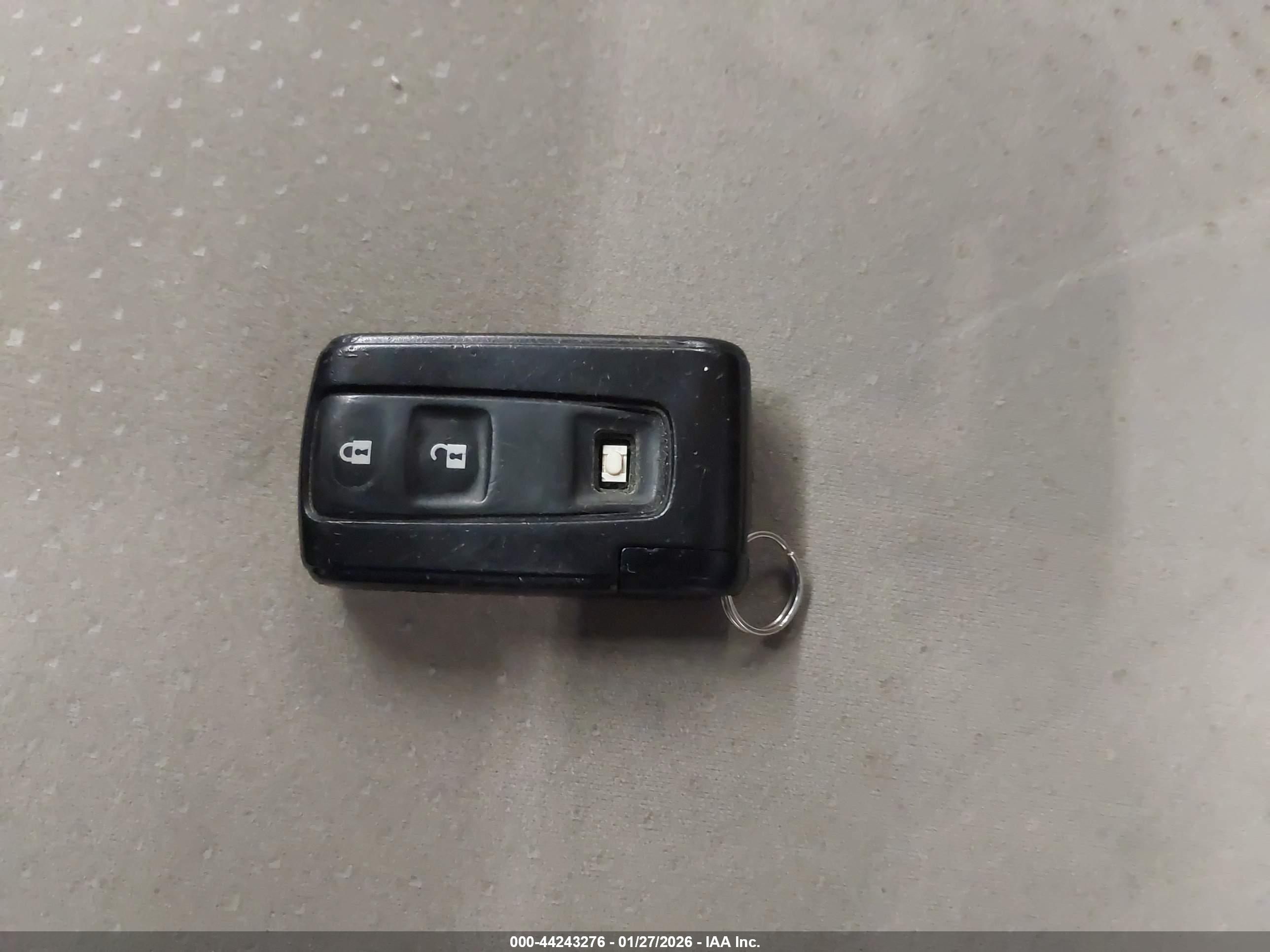 TOYOTA PRIUS image 11