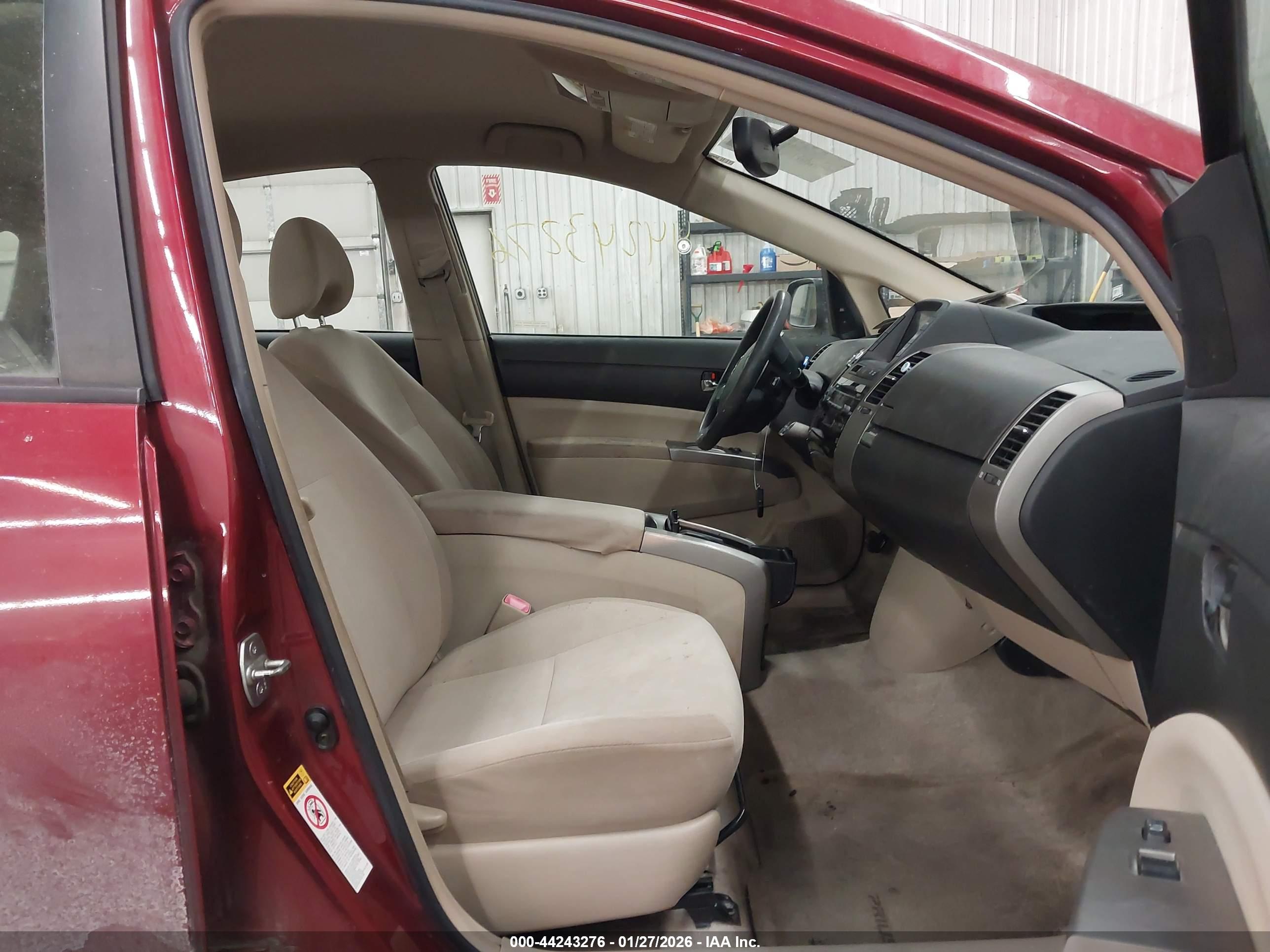 TOYOTA PRIUS image 5