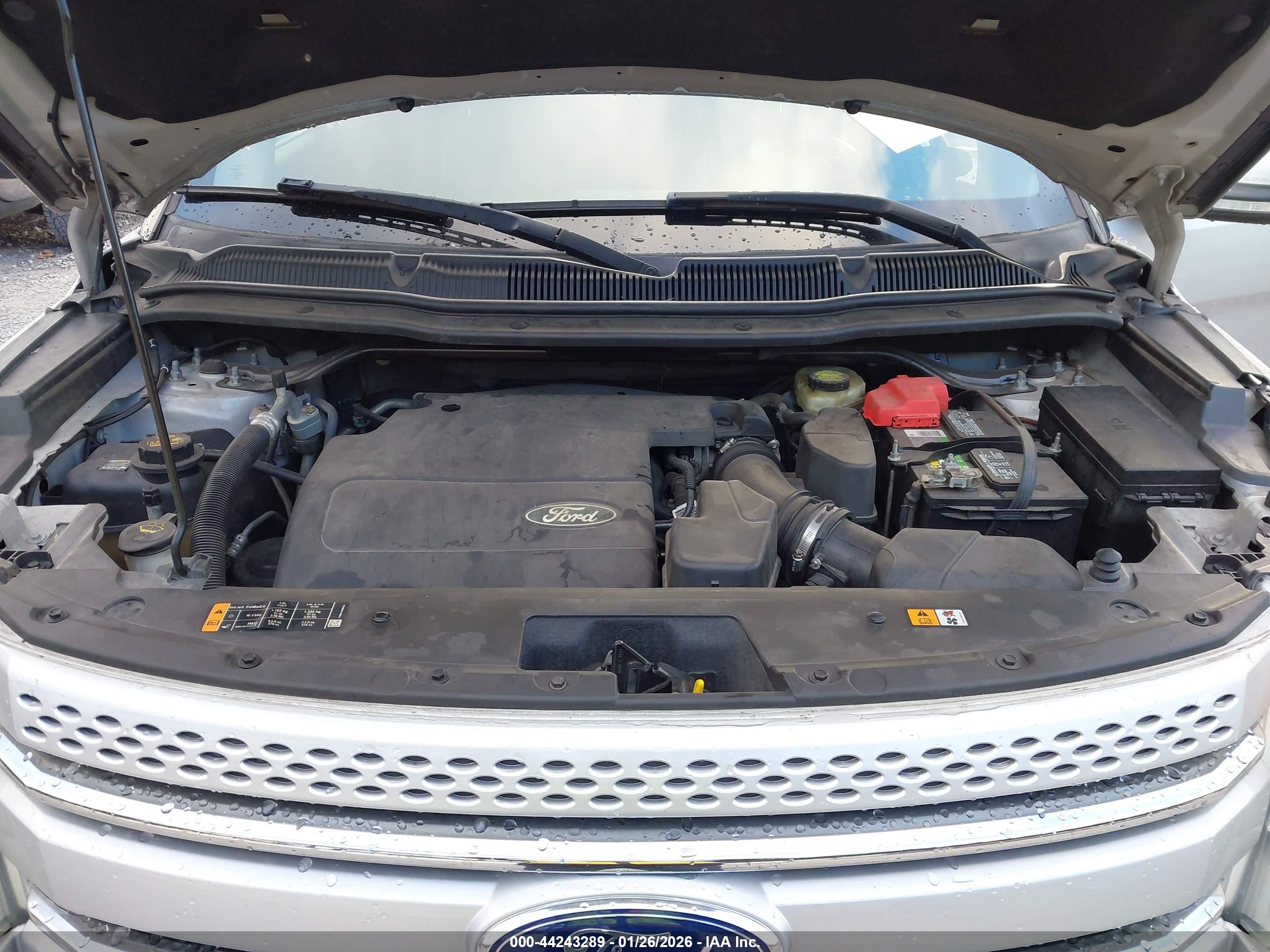 FORD EXPLORER image 10