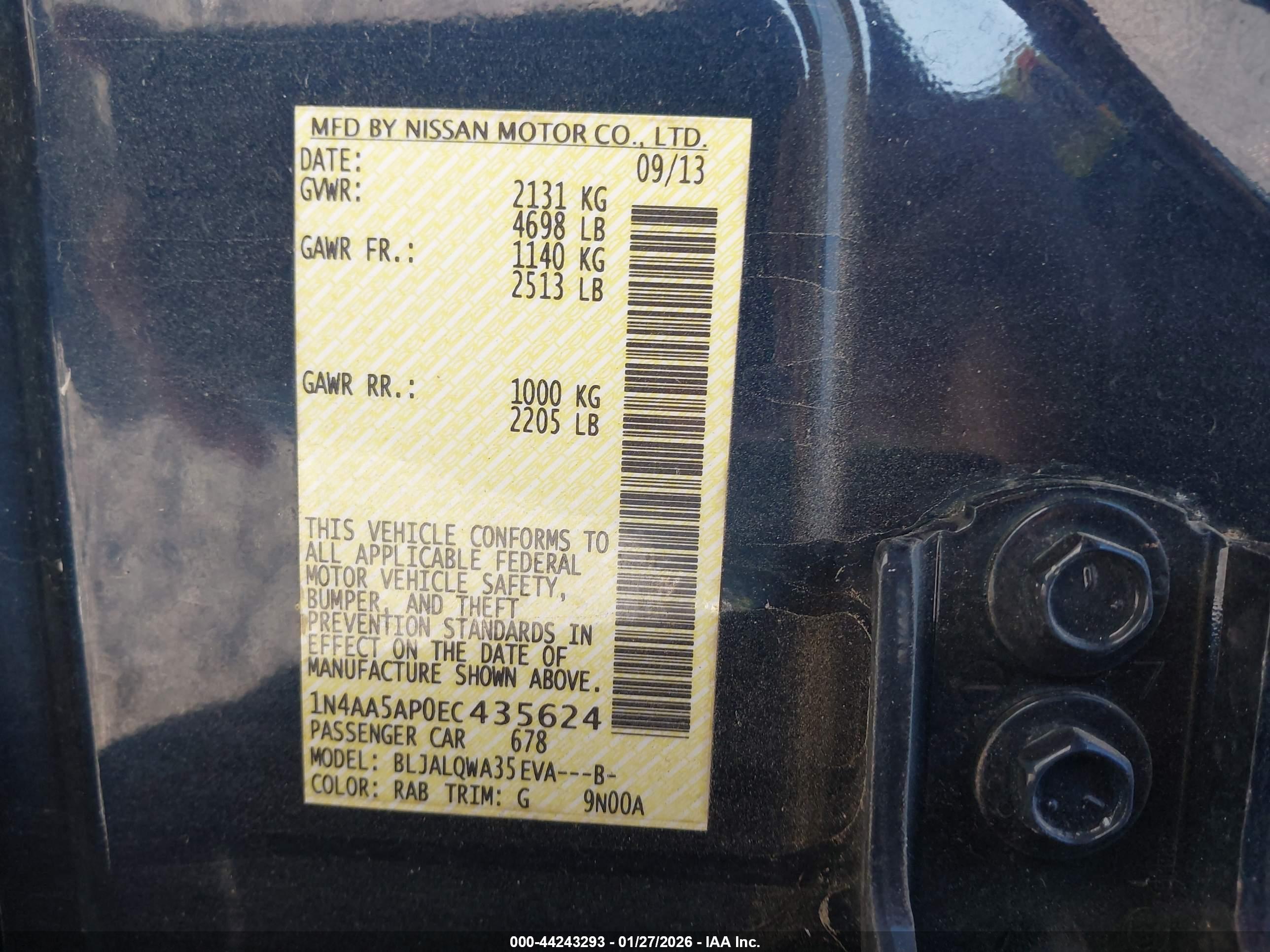 NISSAN MAXIMA image 9