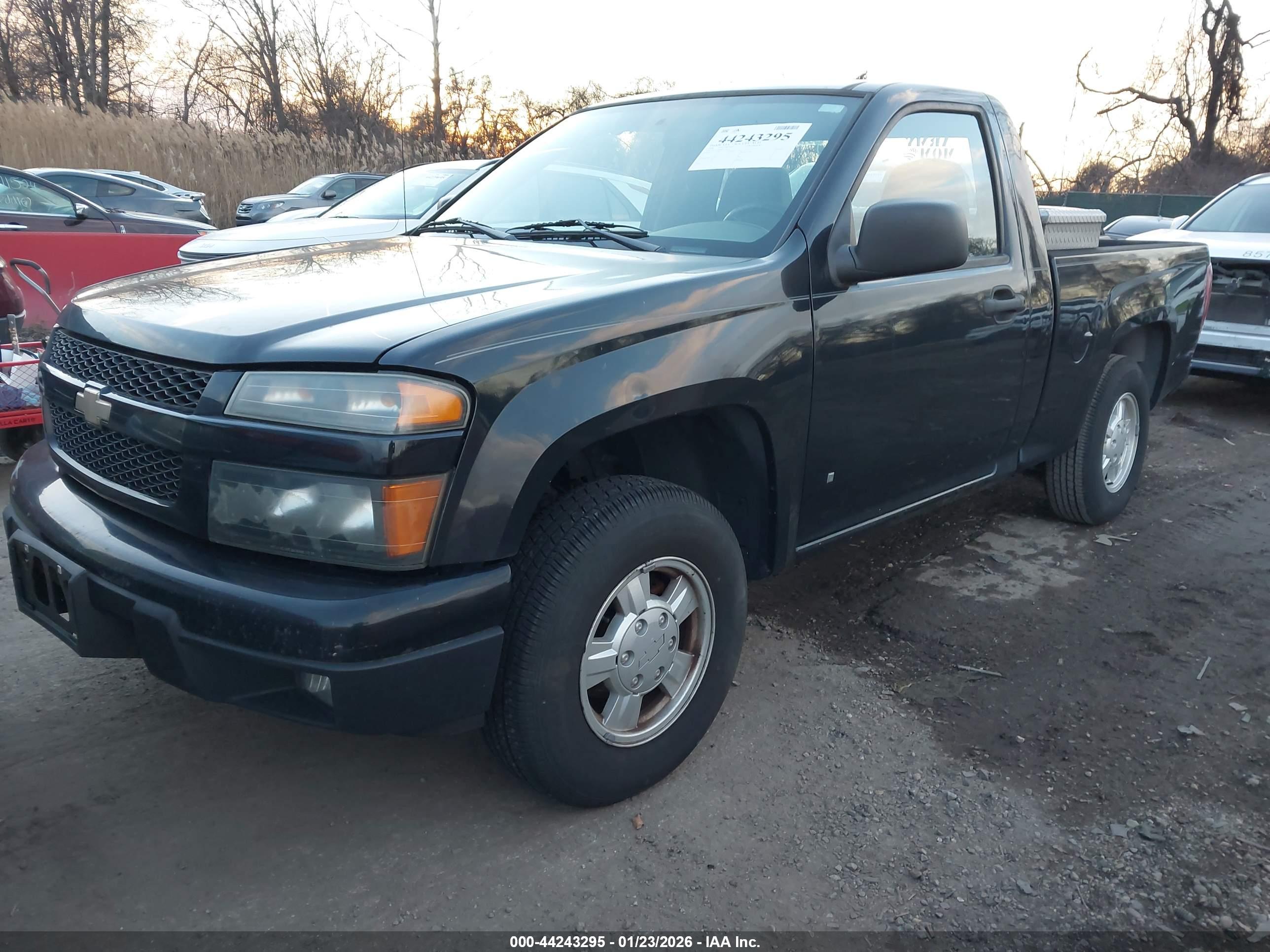 CHEVROLET COLORADO image 2