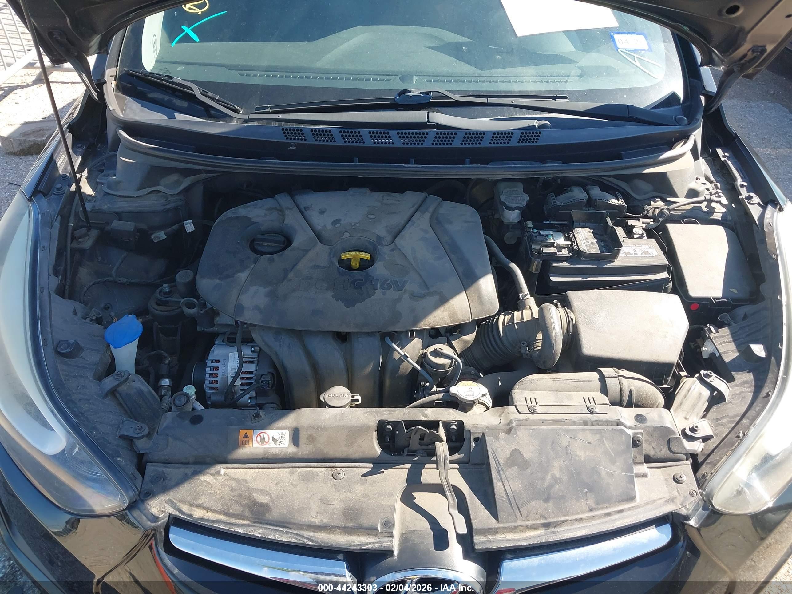 HYUNDAI ELANTRA image 10