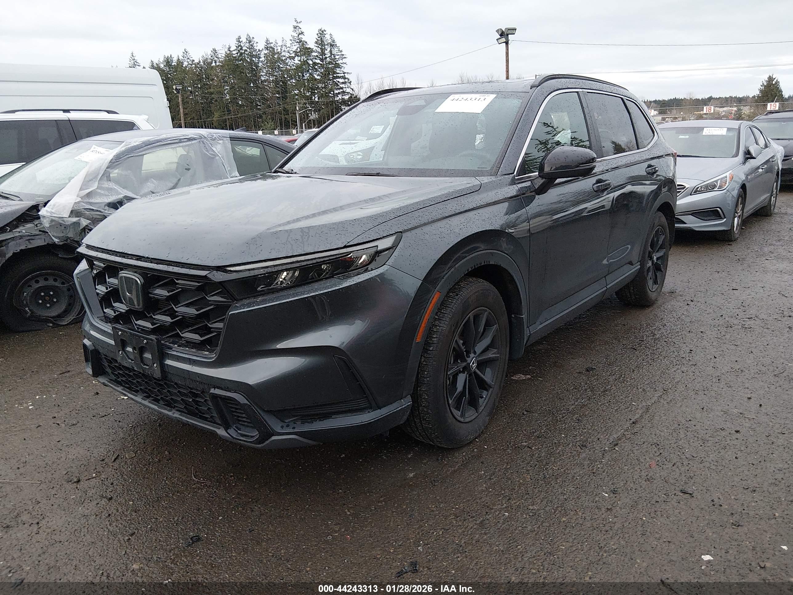 HONDA CR-V image 2