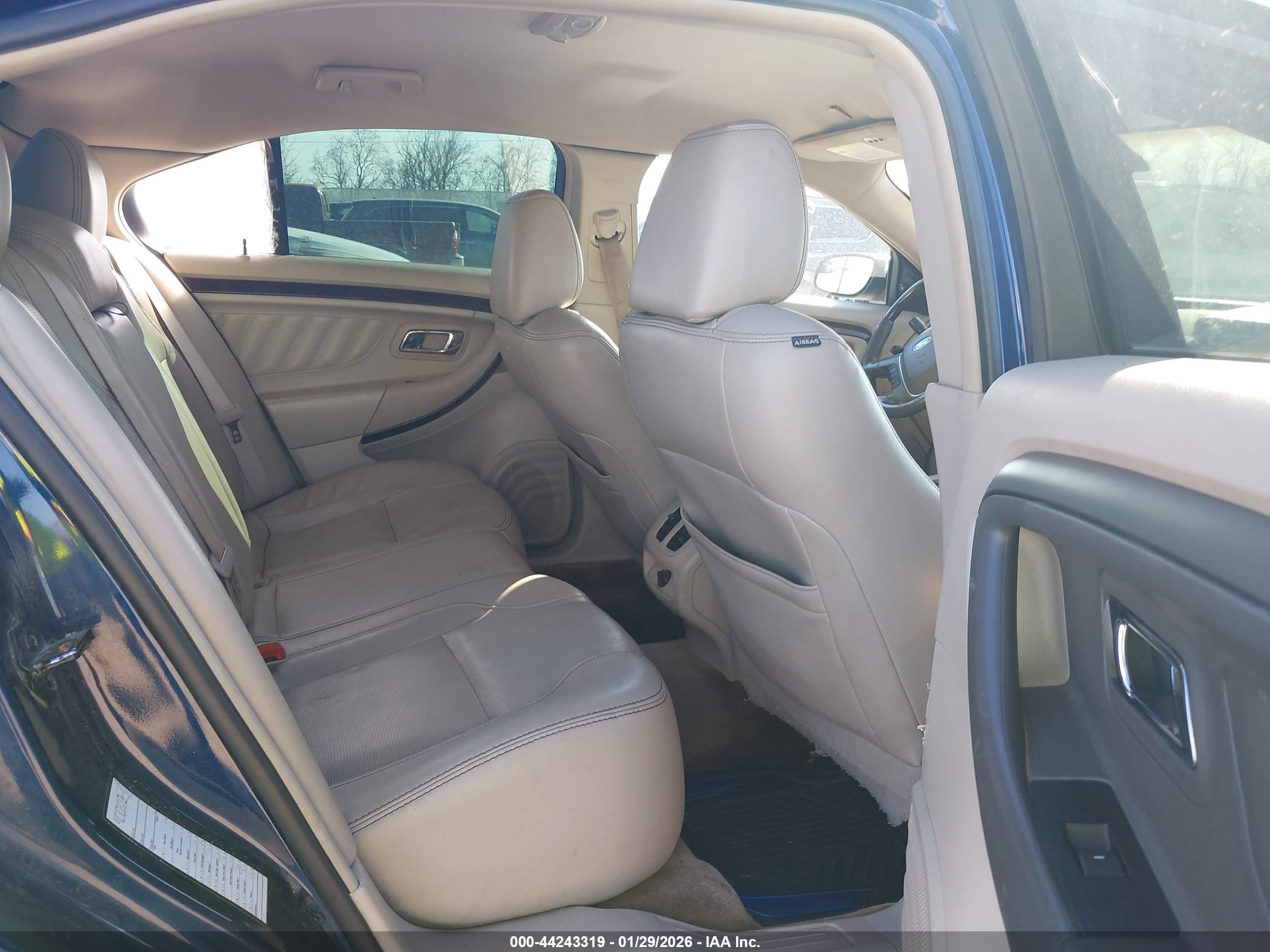 FORD TAURUS image 8