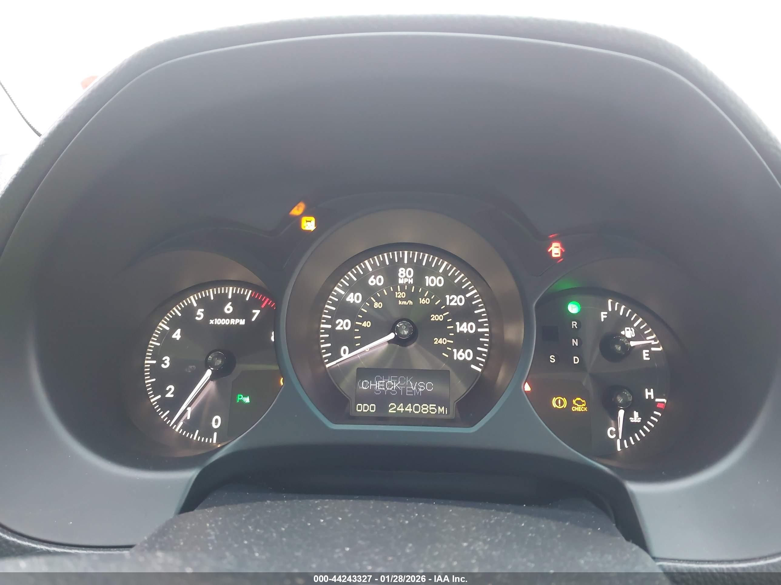 LEXUS GS image 7