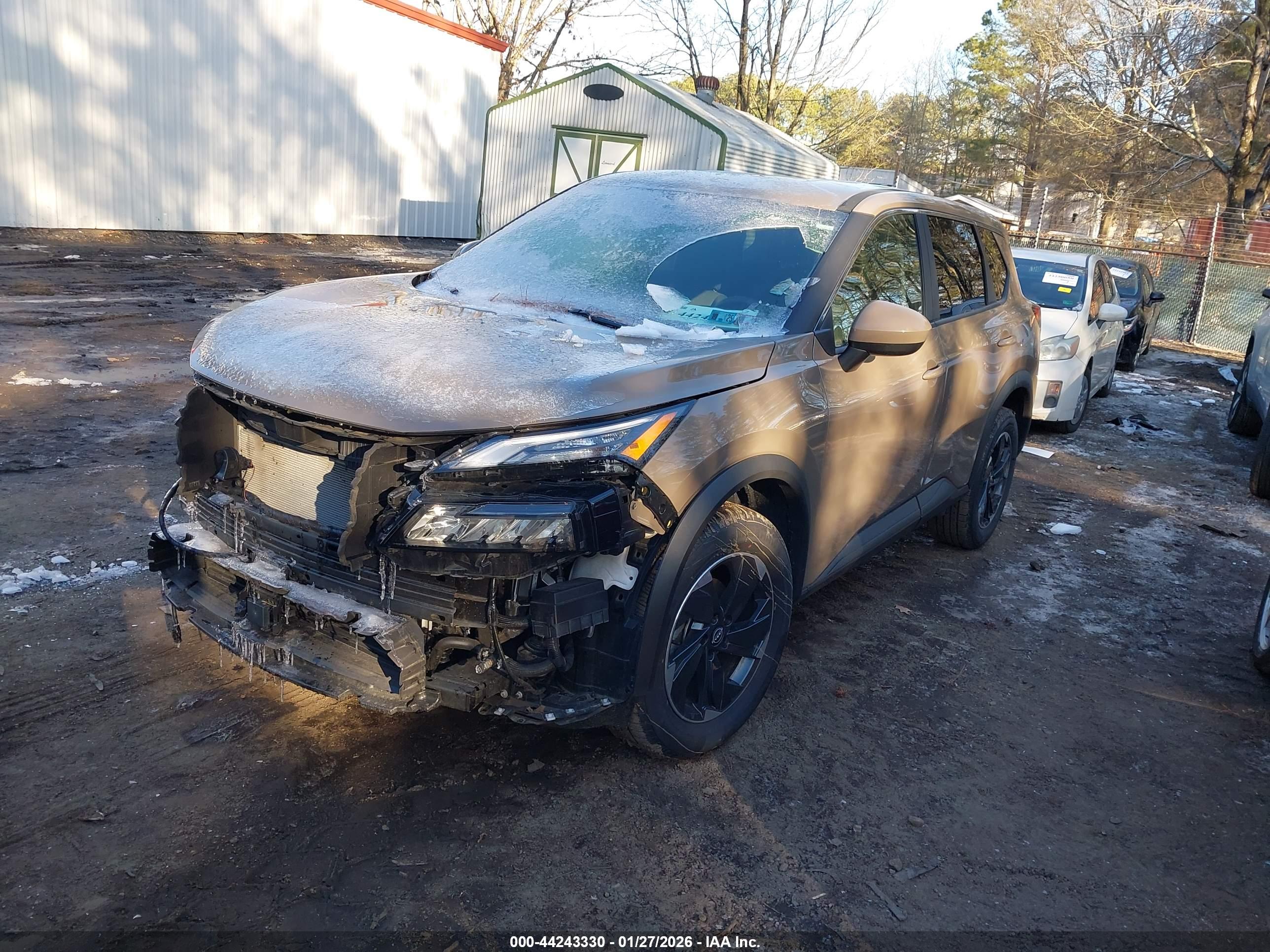 NISSAN ROGUE image 2