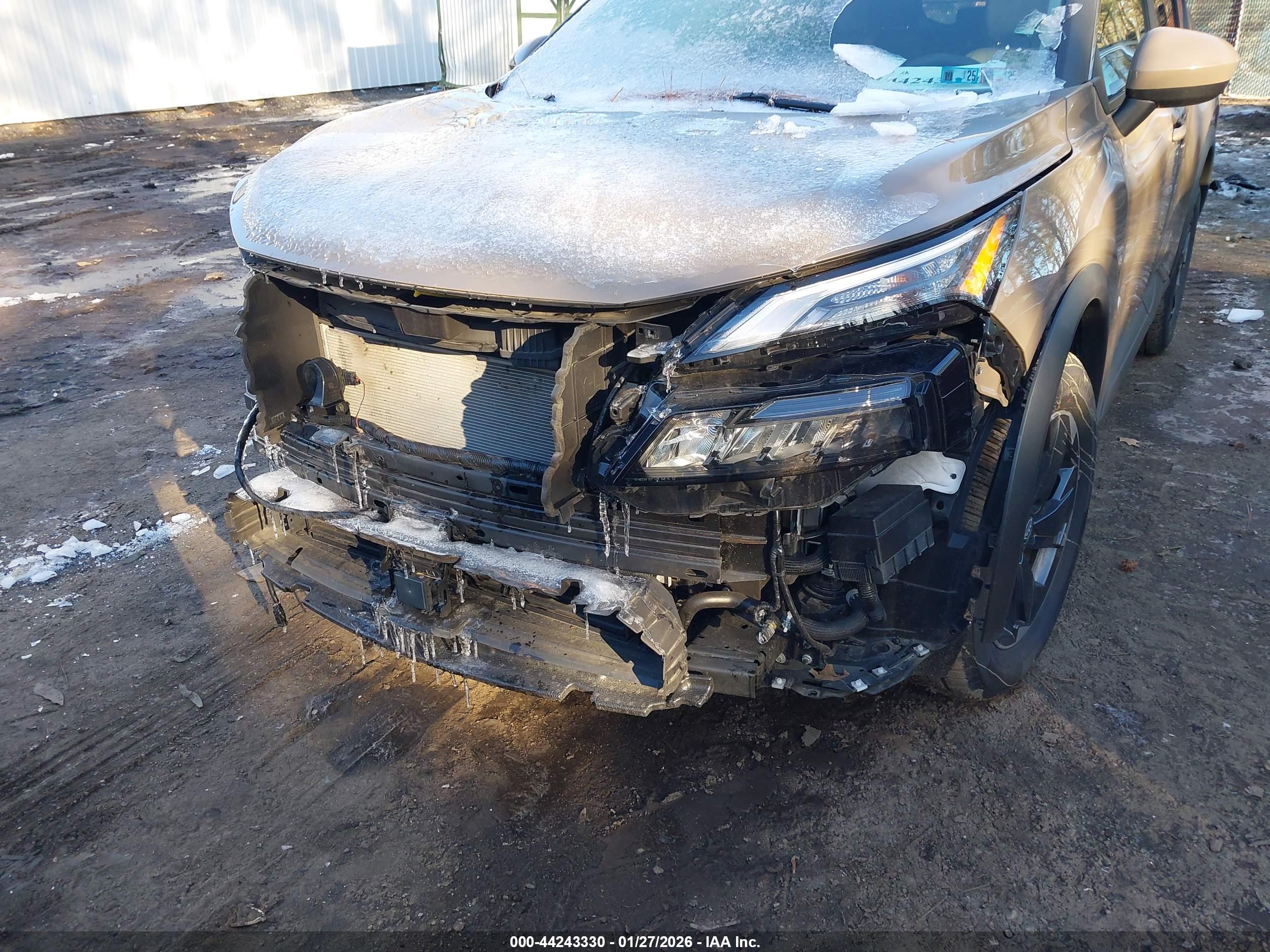 NISSAN ROGUE image 6