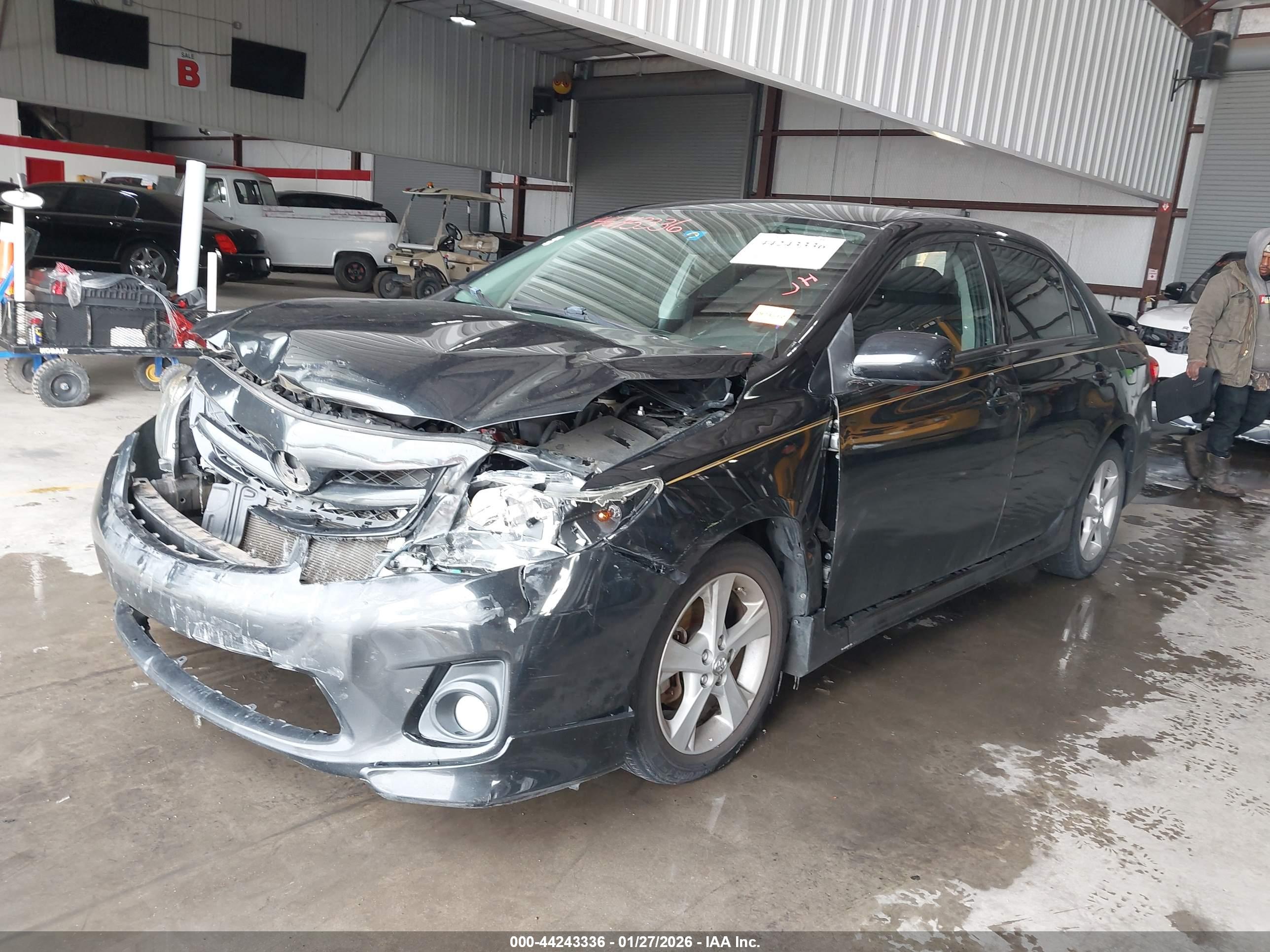 TOYOTA COROLLA image 2