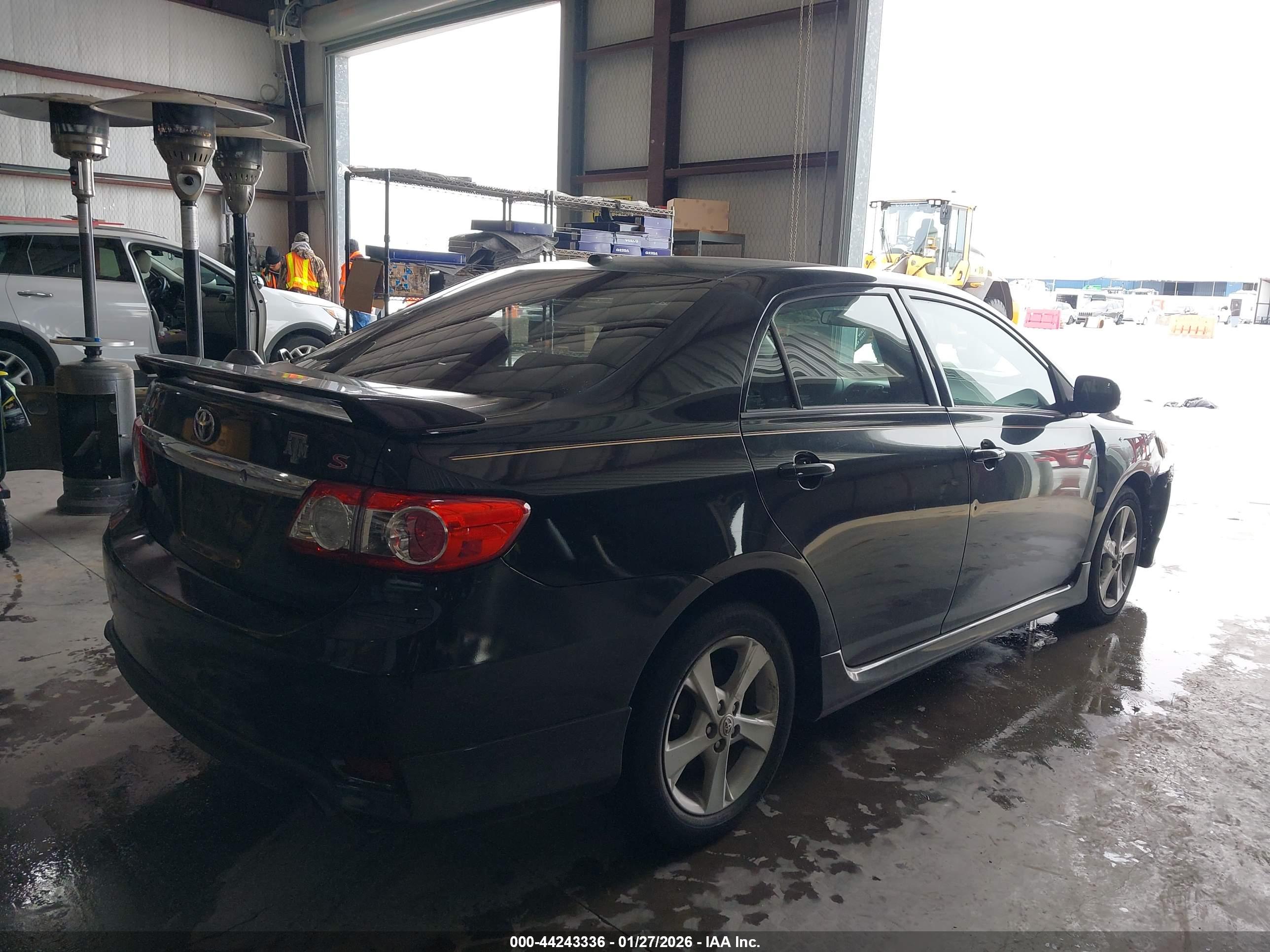 TOYOTA COROLLA image 4